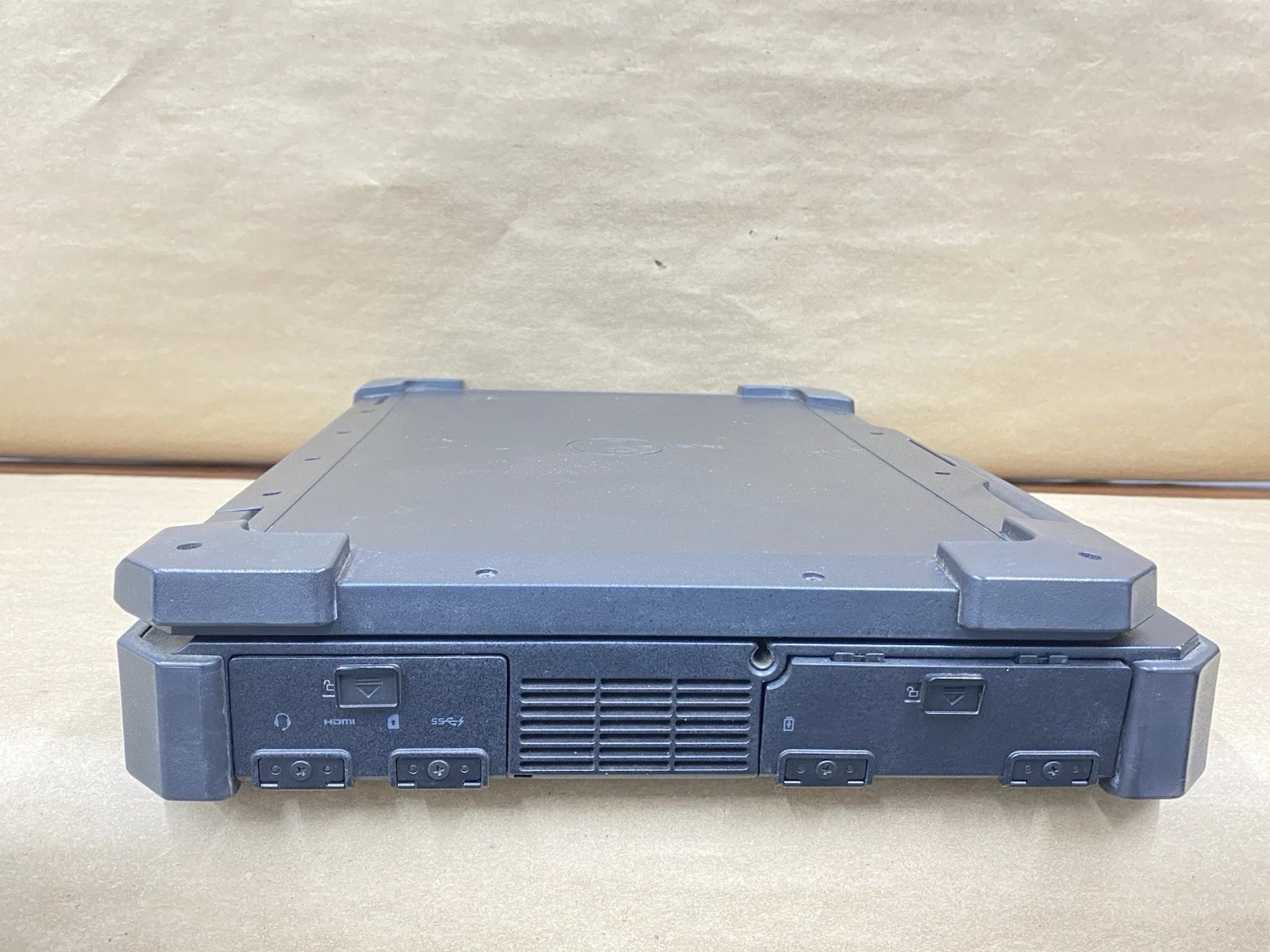 Dell Latitude 14 Rugged 7414 – 14″ Touch – i5-6300U – 16GB – 512- Win 10 – GPS