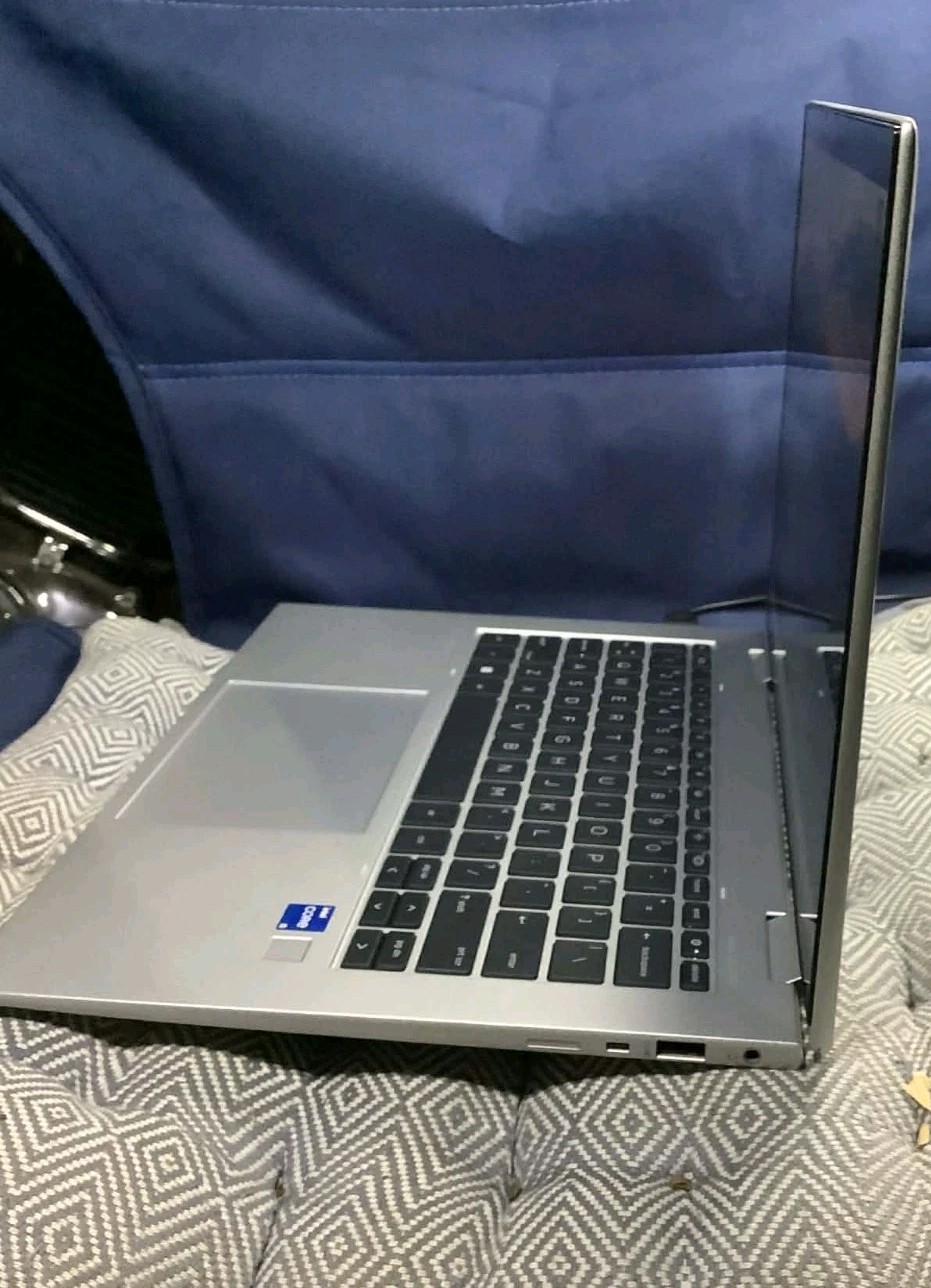 Hp Elitebook X360 1040 G10 14″ 2-in-1 Convertible Touchscreen Notebook