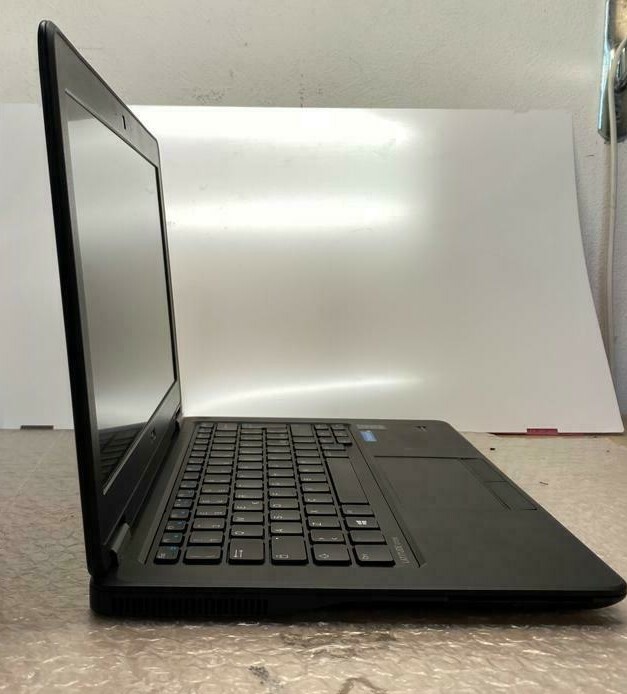 DELL LATITUDE E7250 12.5″ i5-6300u 8GB RAM 256 SSD W10 (T34) NOTEBOOK