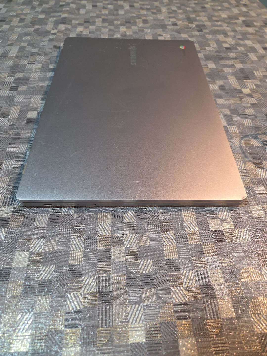 Samsung Chromebook 15.6″ 64GB, Intel Celeron N4000, 4GB Silver XE350XBA- Used