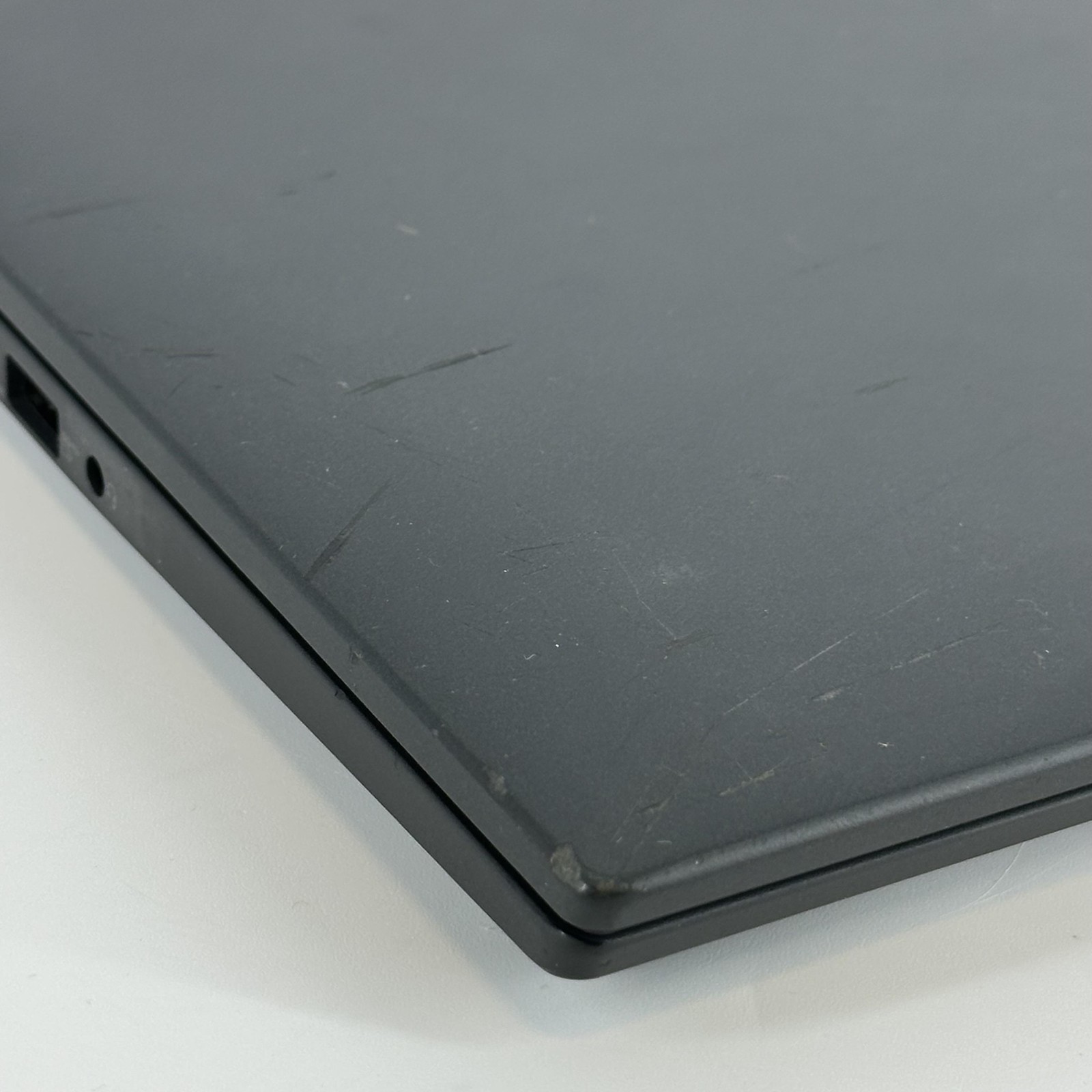 Lenovo ThinkPad P14s Gen 3 FHD+ 2.1 GHz i7-1260P 24GB 512GB SSD NVIDIA T550 Good