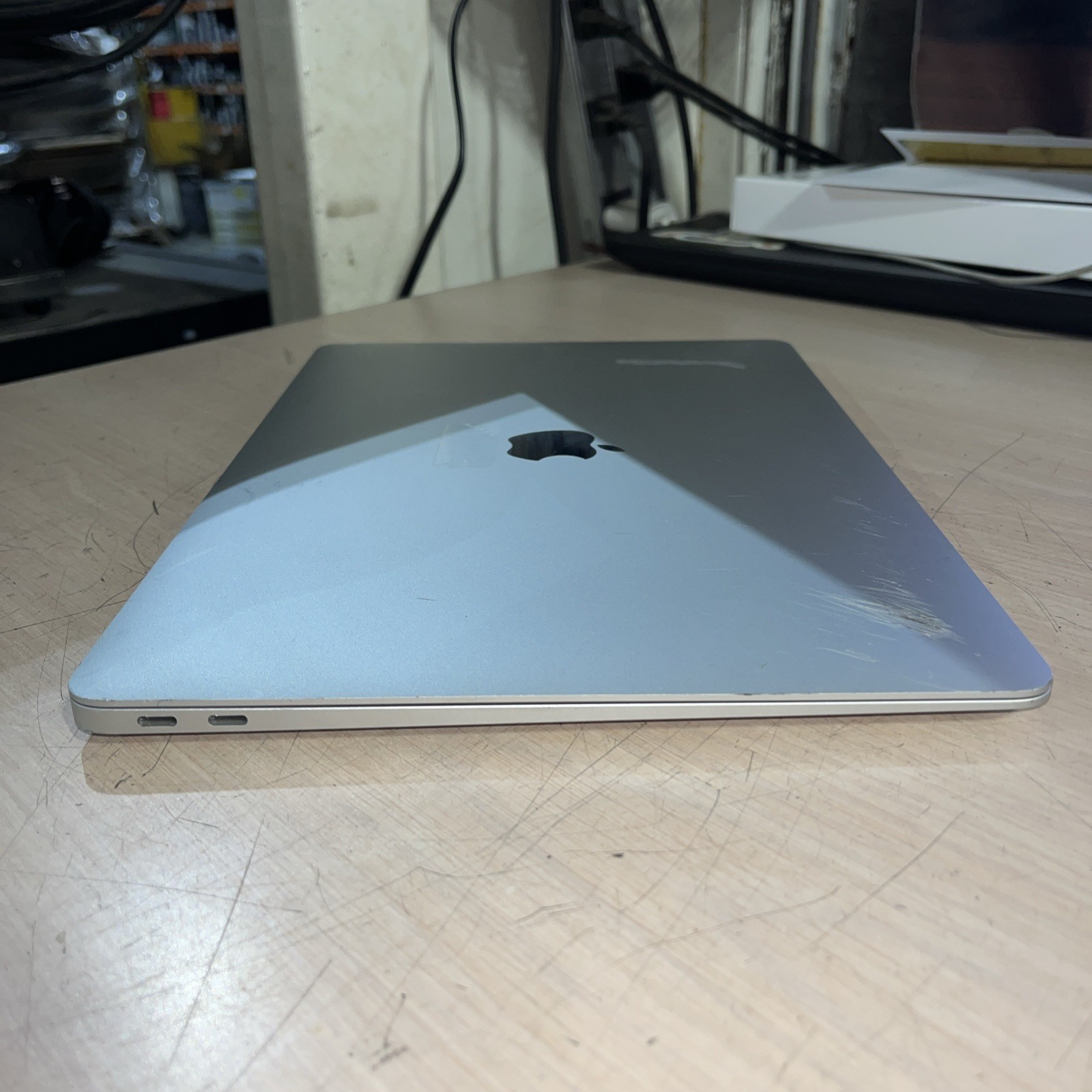 APPLE MACBOOK AIR “M1″ 8 CPU/7 GPU 13” 3.2GHZ M1 8GB RAM 128SSD