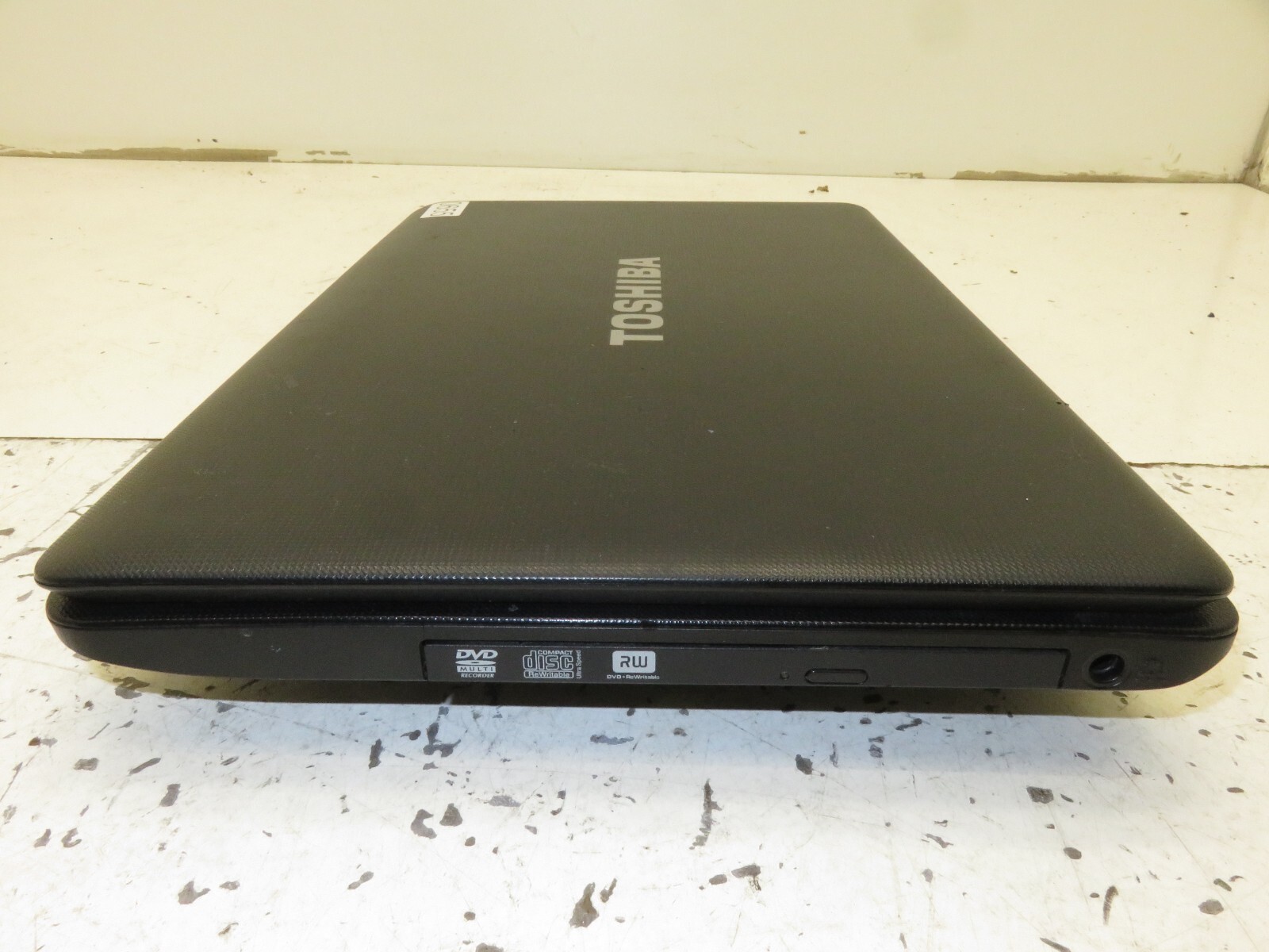 Toshiba Satellite C655-S5118 Laptop Intel Core i3-M370 6GB Ram No HDD or Battery