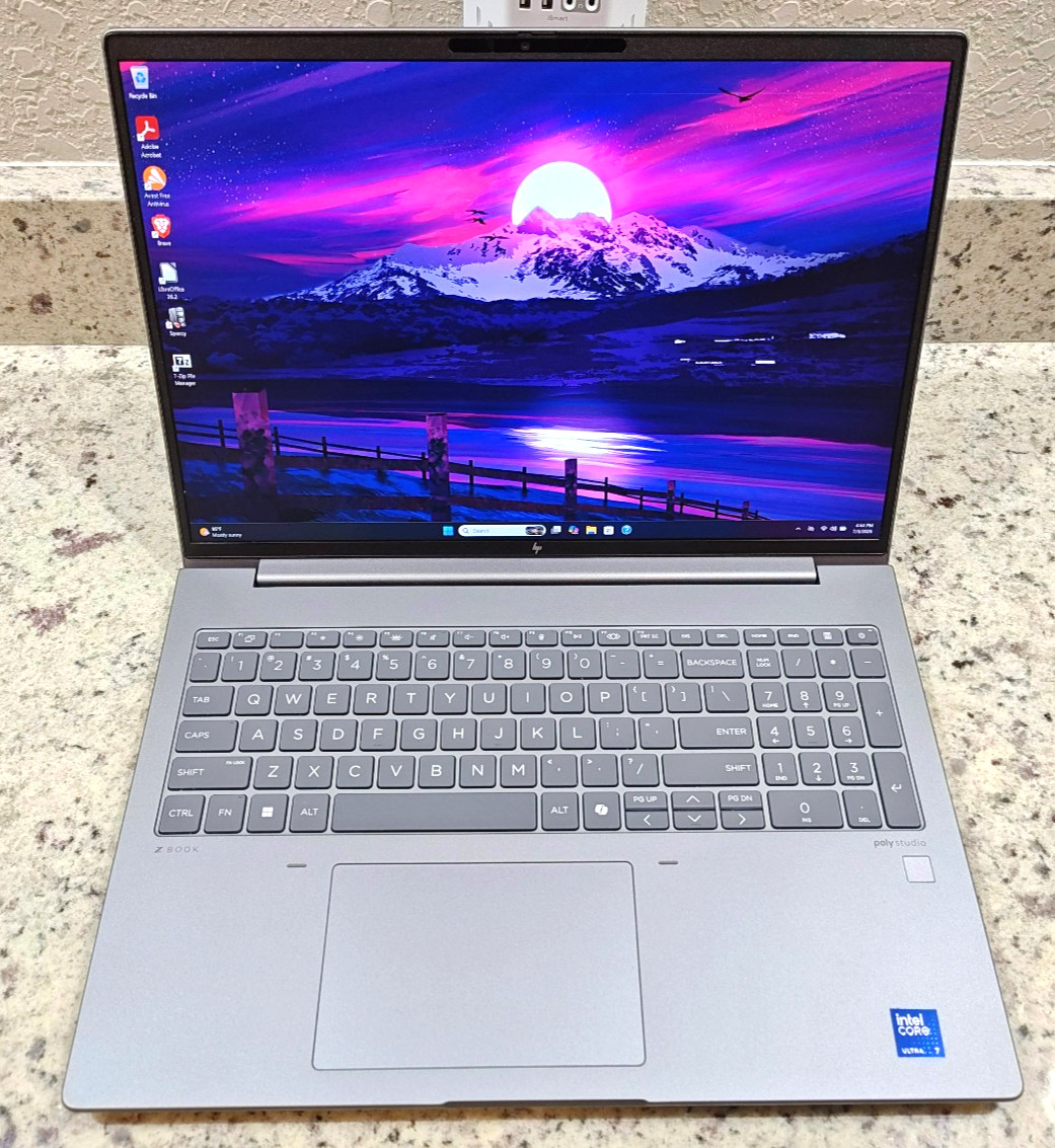 HP Zbook Studio 16 G11 — Ultra 7 165H / 64GB RAM / 1TB SSD / RTX 1000 Ada