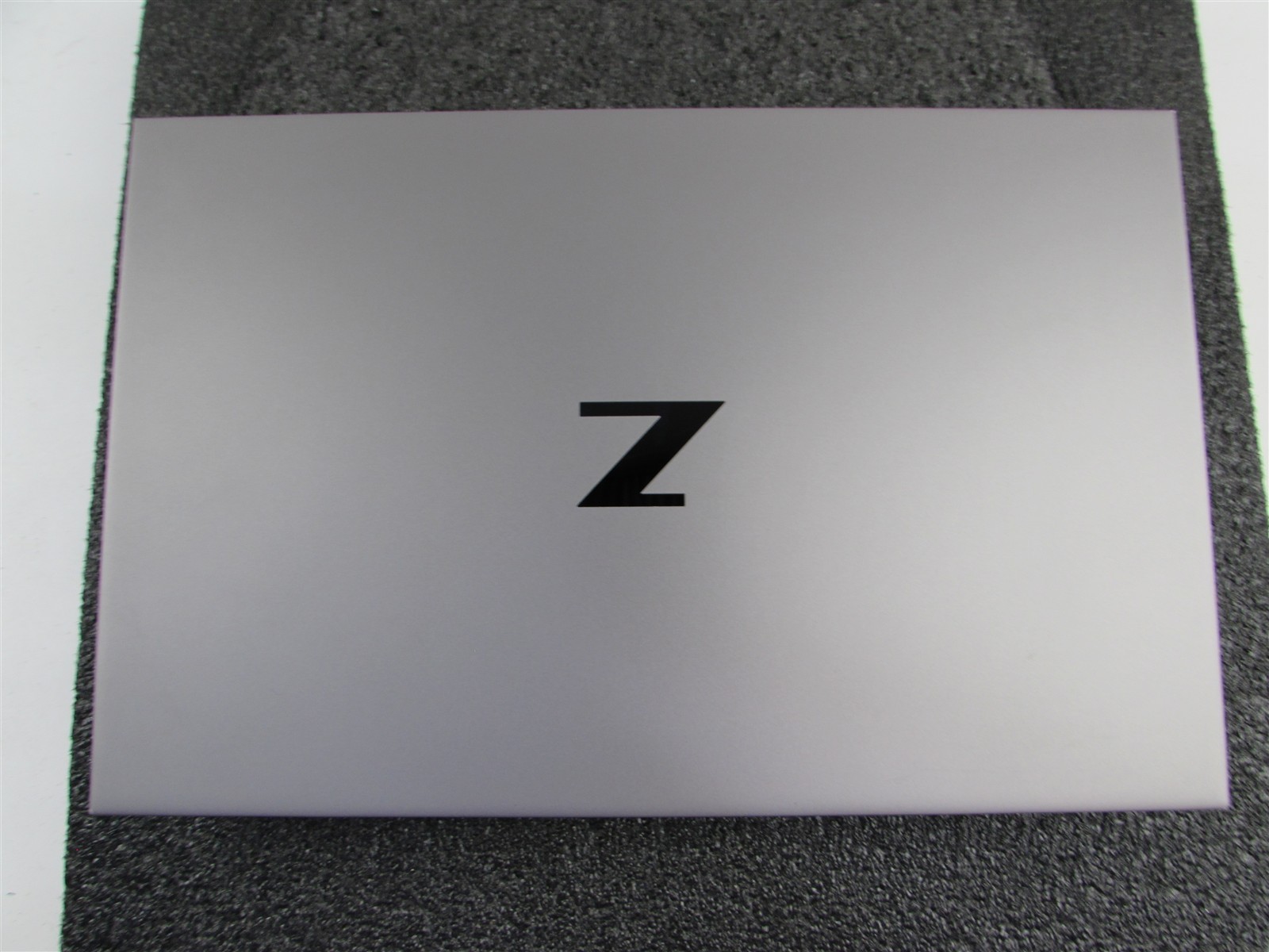 HP ZBOOK STUDIO (G8) 1920X1080 FHD I9-11950H 1TB SSD 32GB RAM RTX A3000 NO O.S