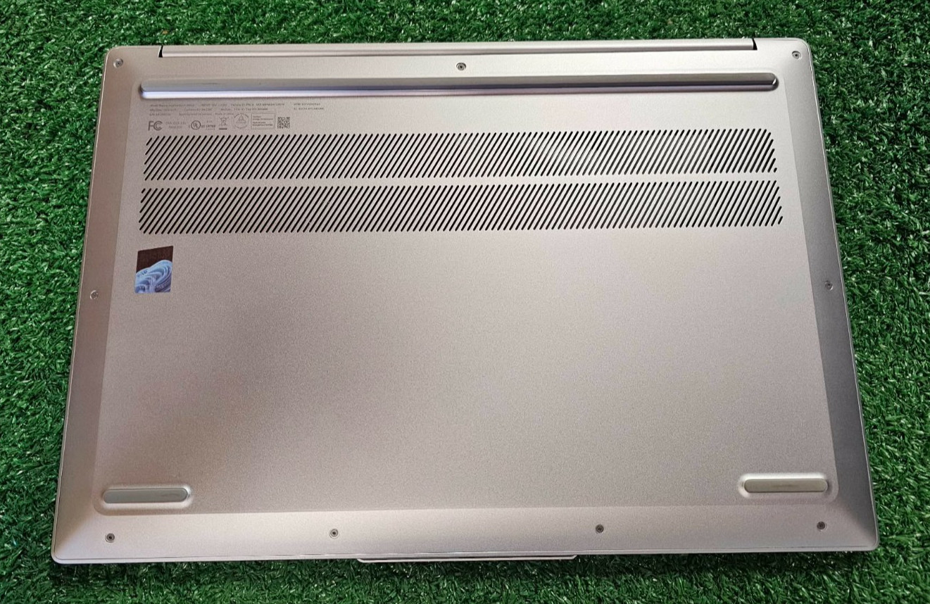 Lenovo IdeaPad Slim 5 16IRU9 16in Intel Core 7 150U 1.8GHz 8GB RAM 512GB W.11 H