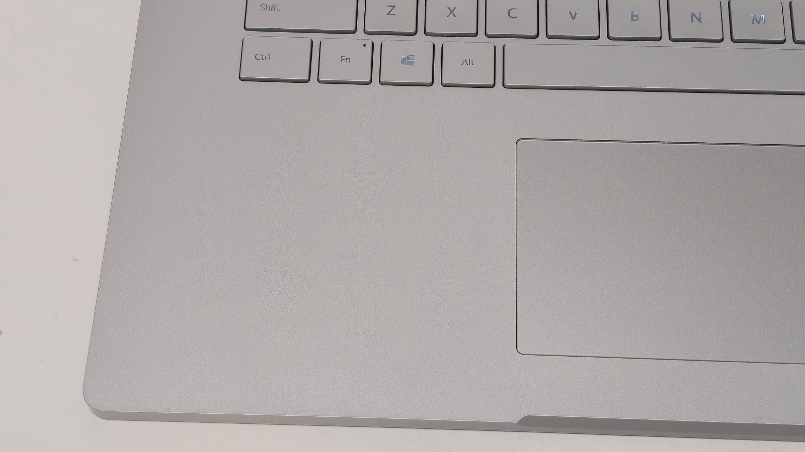 Surface Book 3 15″ (1899) i7-1065G7 32GB RAM 1TB SSD GTX 1660 GPU 6GB GDDR6