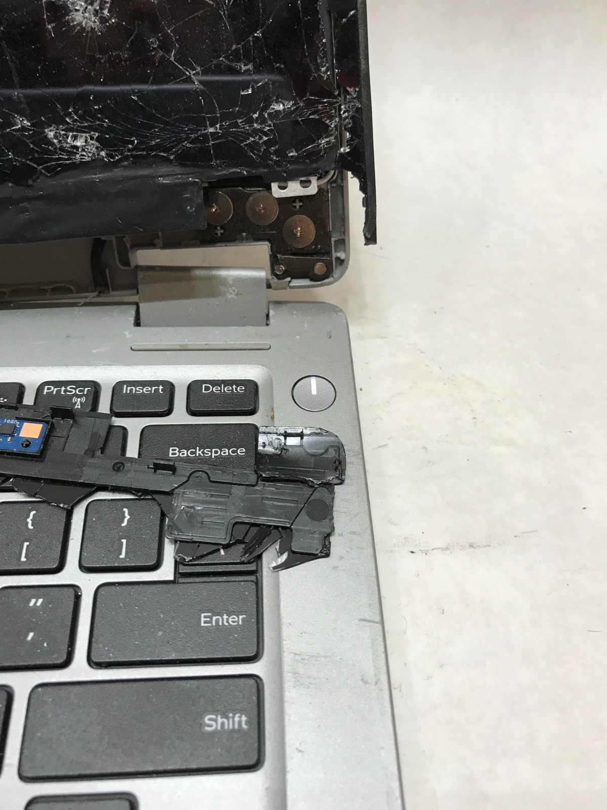 Dell Latitude 3310 2in1 13″ Intel i5 NO RAM NO HDD/OS For Parts READ DESC! – DW