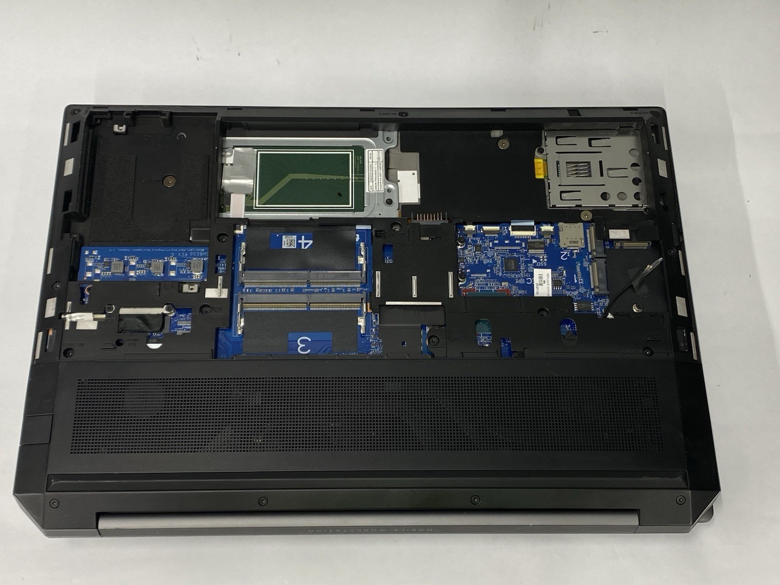 Lot of (2) HP Zbook 15 G6 – 4K – i7-9850H – No RAM/SSD/OS – READ