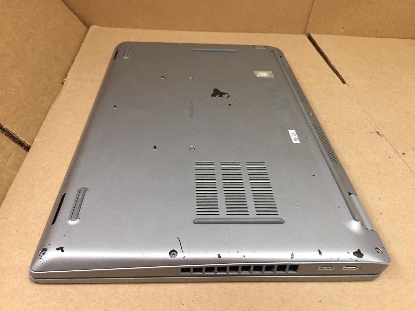 Dell Precision 3561 15.6″ FHD Laptop I7-11850H 16GB 1TB SSD Quadro T600 No AC