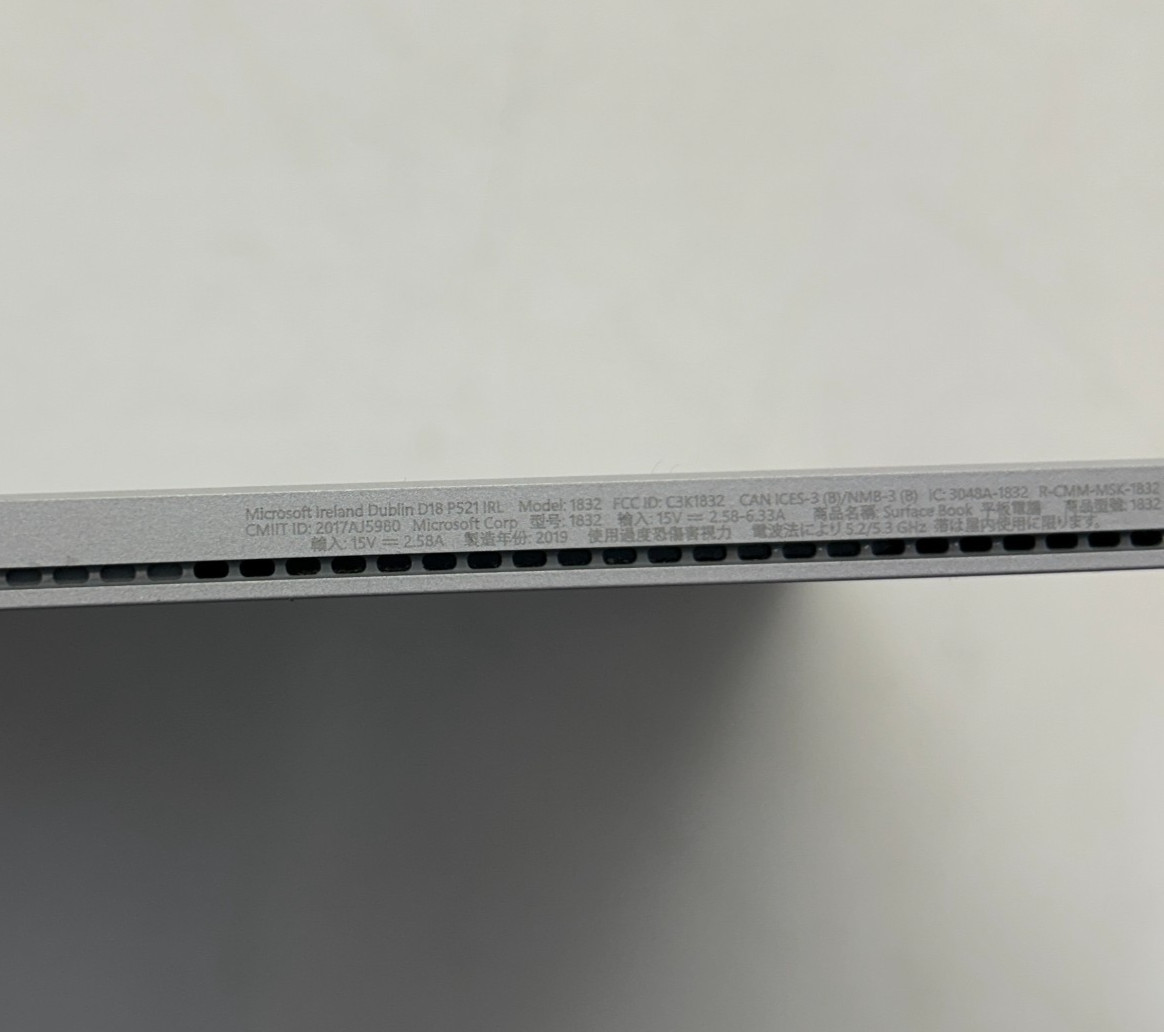 Microsoft Surface Book 2 i5-8350U 8GB RAM 256GB SSD Model 1832 Silver Win 11