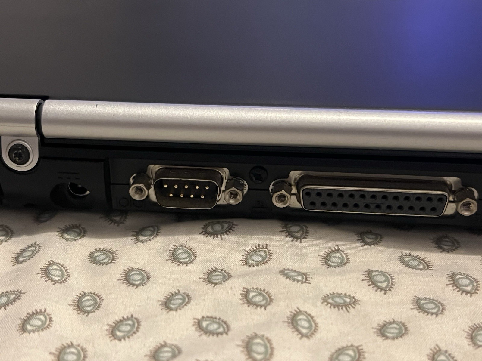 HP Compaq NC6000 Laptop Windows XP Intel PENTIUM M 1.50 Ram 40 Gig Storage