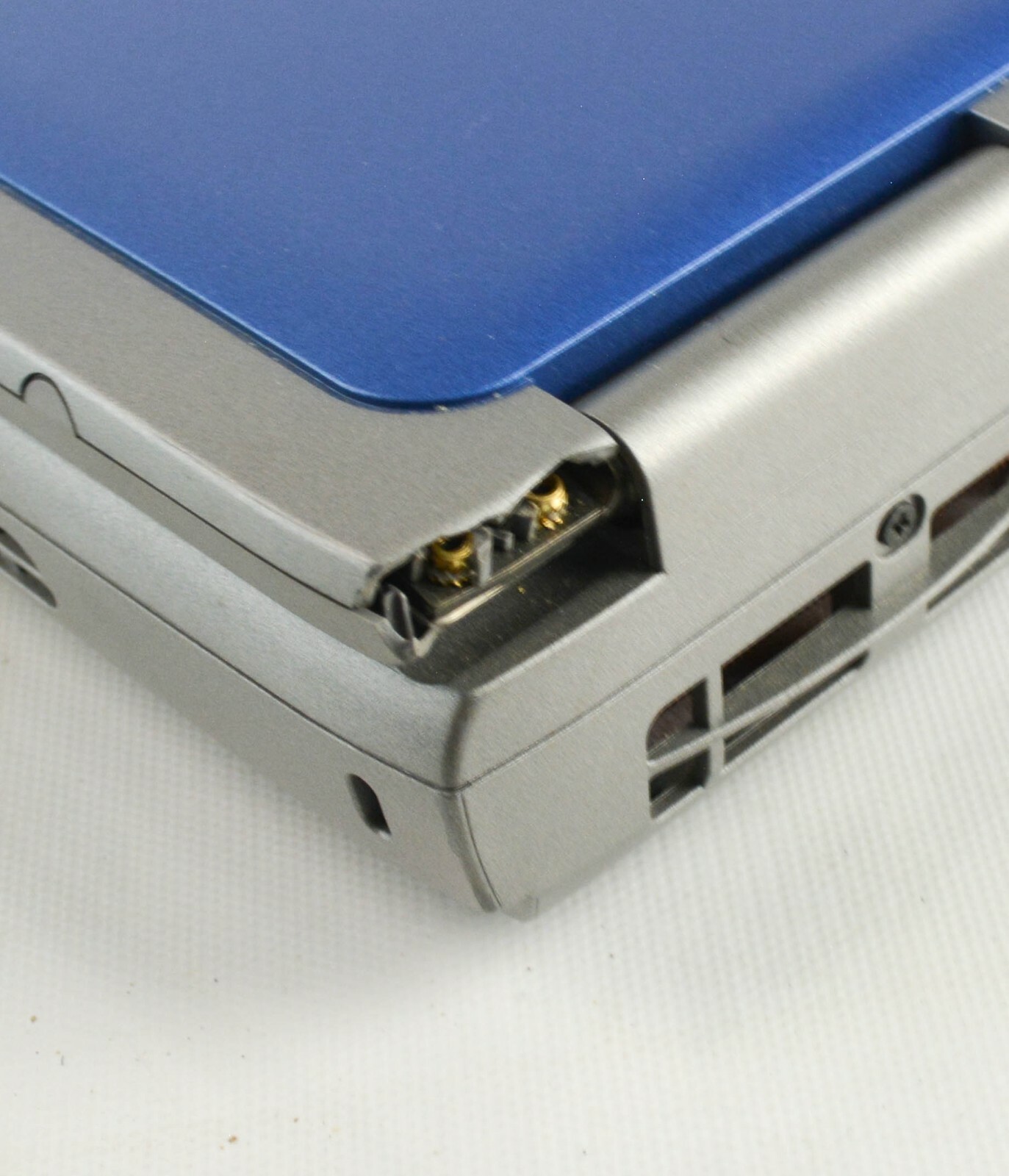 DELL Inspiron 5100 Laptop PP07L (Windows XP 512MB Ram Pentium 4 30GB HD)