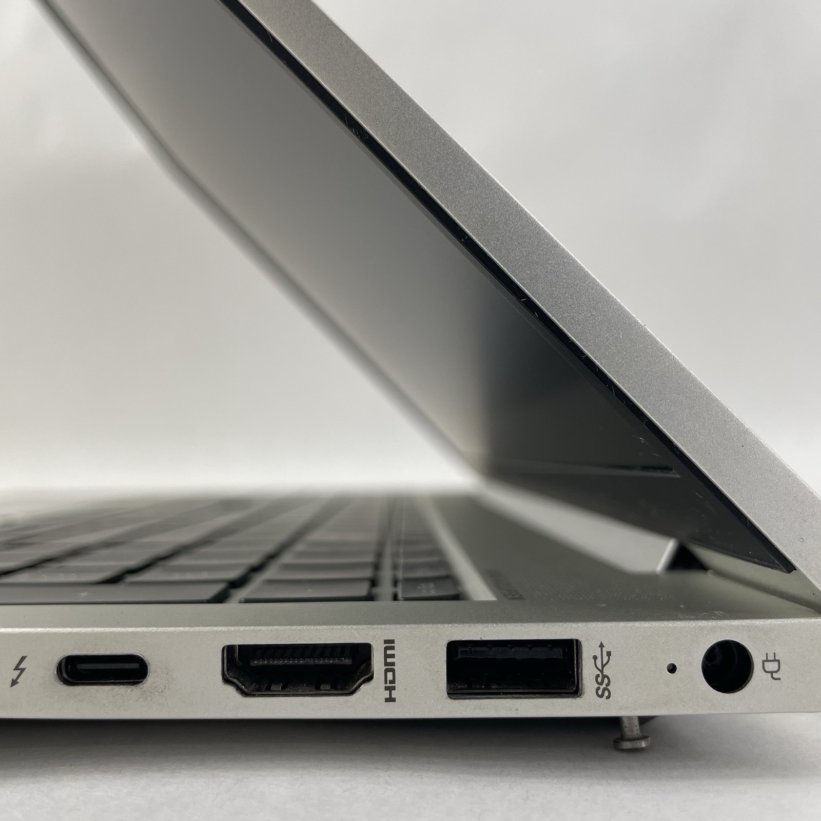 HP EliteBook 850 G7 15.6″ i5-10310U 1.70 GHz 8 GB RAM No SSD/OS/AC
