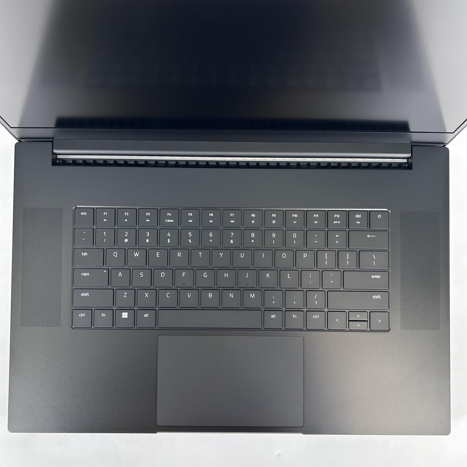 Razer Blade 17 144Hz 4K 2.5 GHz i9-12900H 64GB 1TB SSD RTX 3080 Ti Very Good