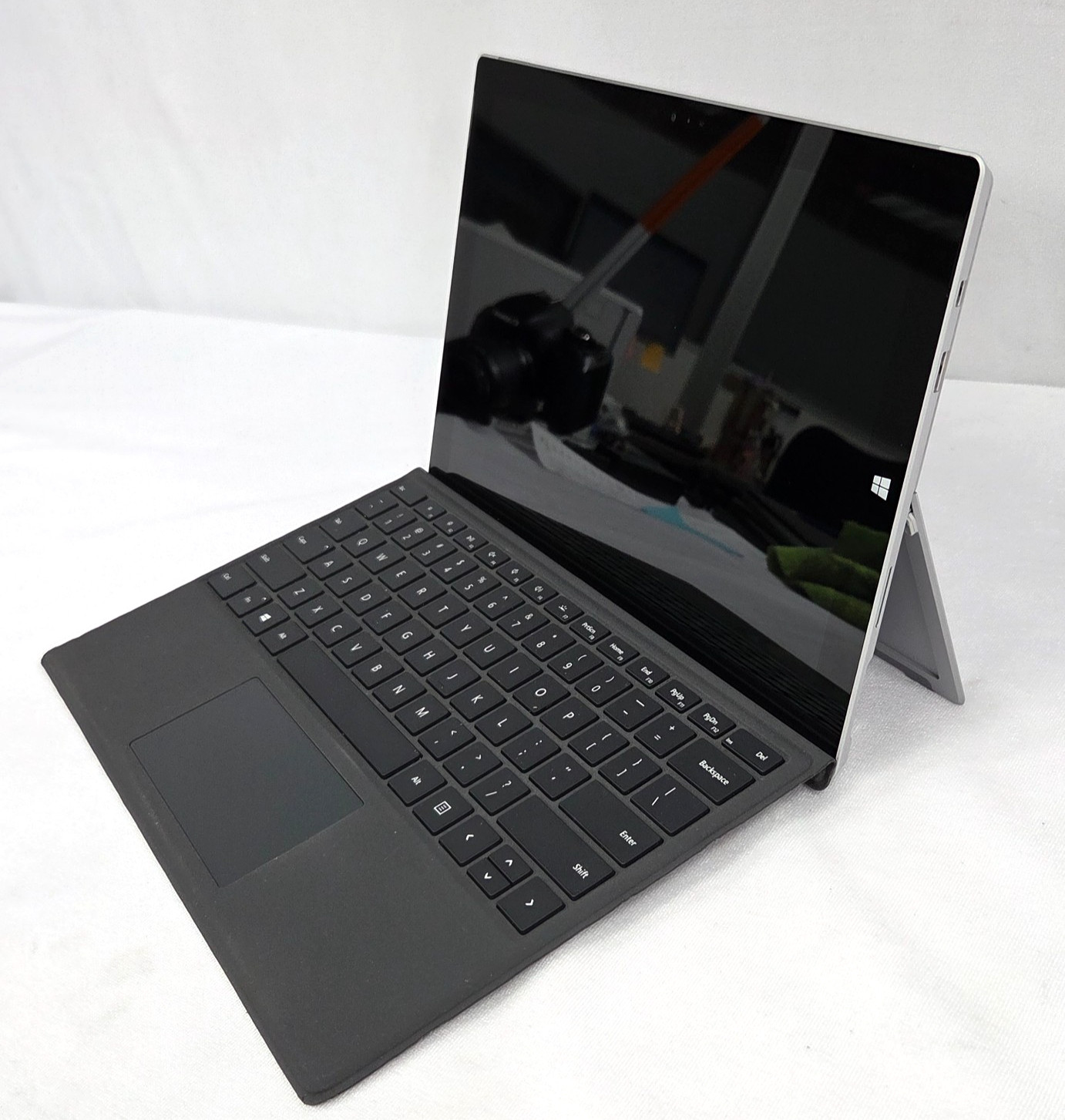 Microsoft Surface Pro 3 Hybrid Tablet i5‑4300U 4GB 128GB SSD Detachable Keyboard
