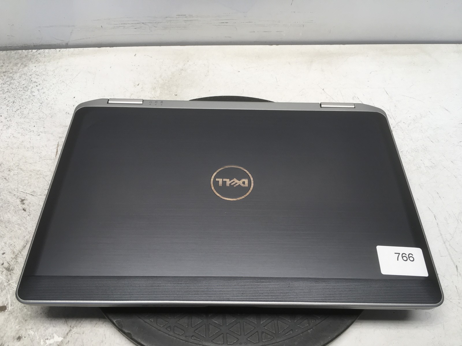 Dell Latitude E6330 Intel i5-3340M 2.7GHz 4 GB NO HDD No Batt
