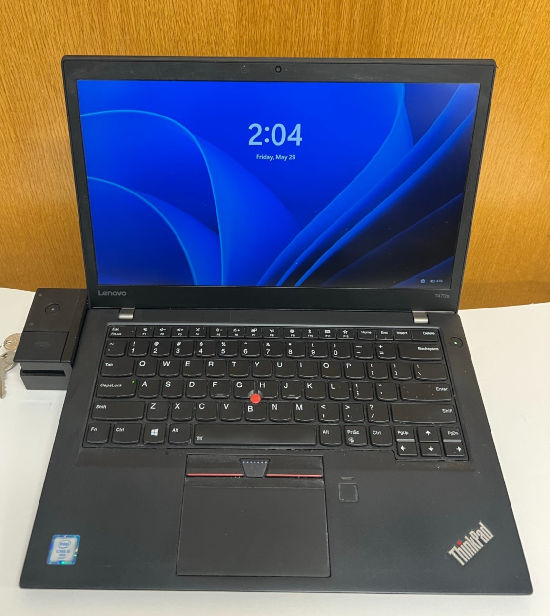 Lenovo ThinkPad T470s + Len Ultra Dock ( i5-6th, 8GB RAM, 256GB SSD ) Win 11 Pro