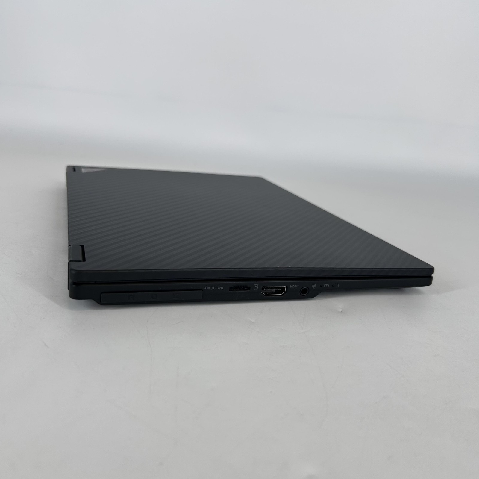 Asus ROG Flow X13 GV302 13 QHD+ TOUCH 4.0 GHz Ryzen 9 7940HS 32GB 1TB RTX 4070