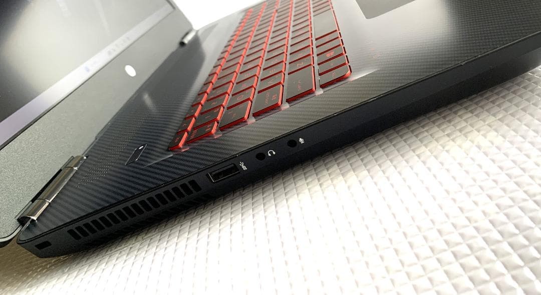 HP OMEN 15-w204TX Gaming Laptop Intel Core i7 NVIDIA GeForce GTX 1050Ti 16GB RAM