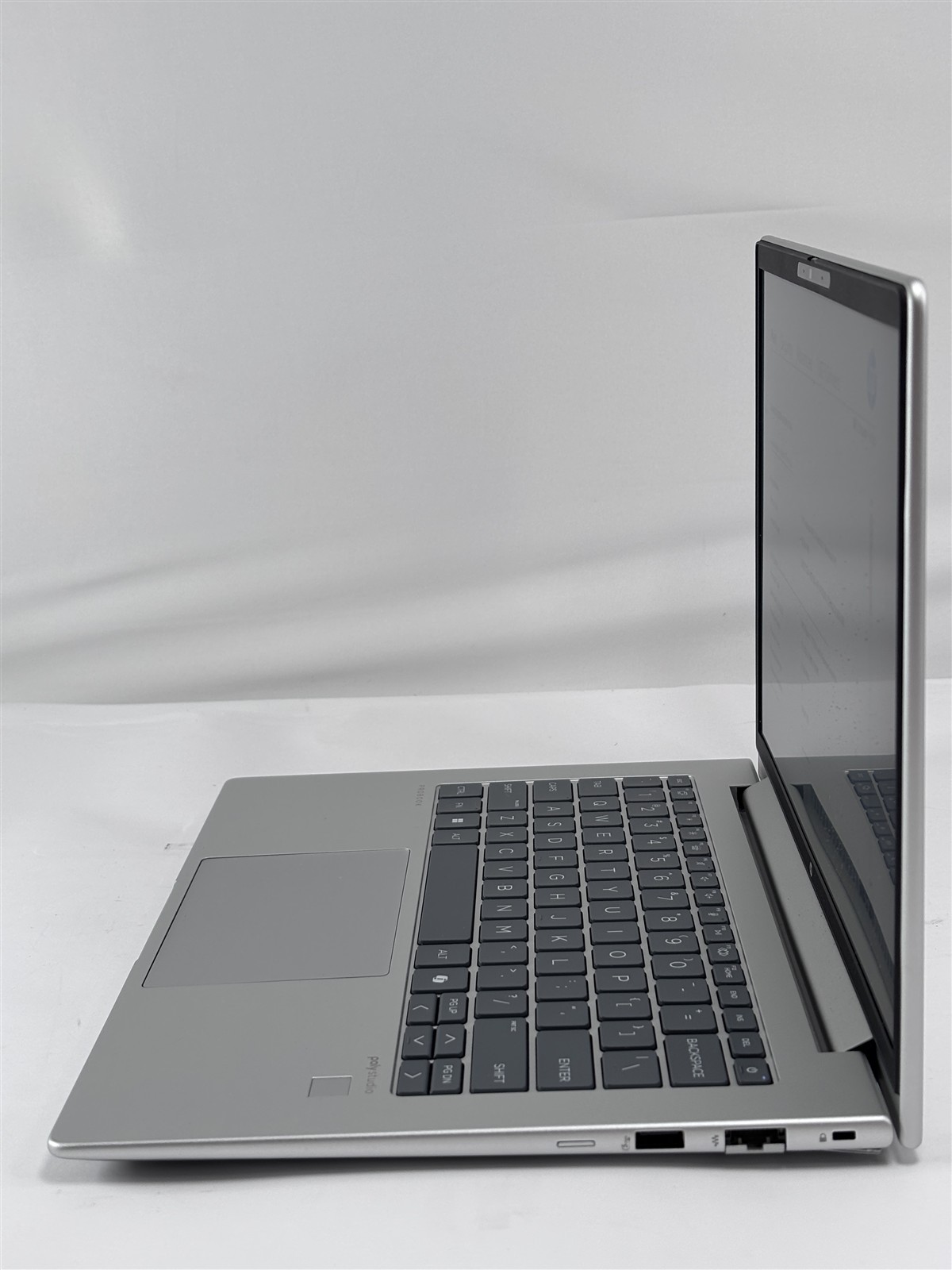 HP ProBook 445 G11 14″ AMD Ryzen 7 7735U 2.7GHz 16GB 256GB SSD Radeon 680M