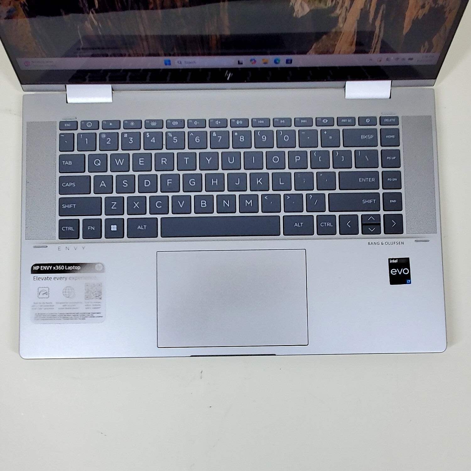 HP Envy x360 15-FE0053DX 15.6″ i7-1355U 1.7GHz 16GB RAM 512GB SSD