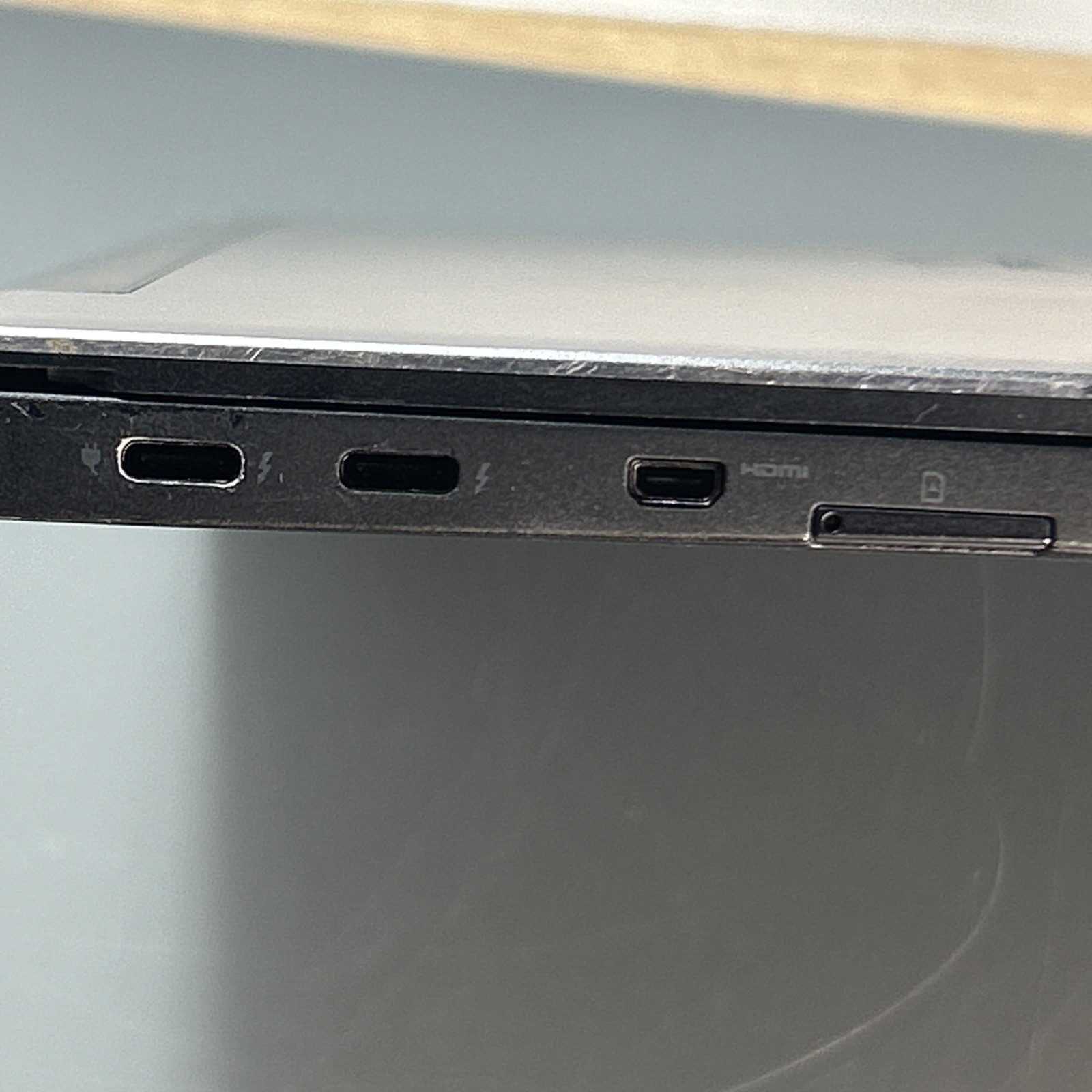 Dell Latitude 7370 Laptop Intel Core m7-6Y75 8GB RAM 128GB SSD Windows 10 Pro