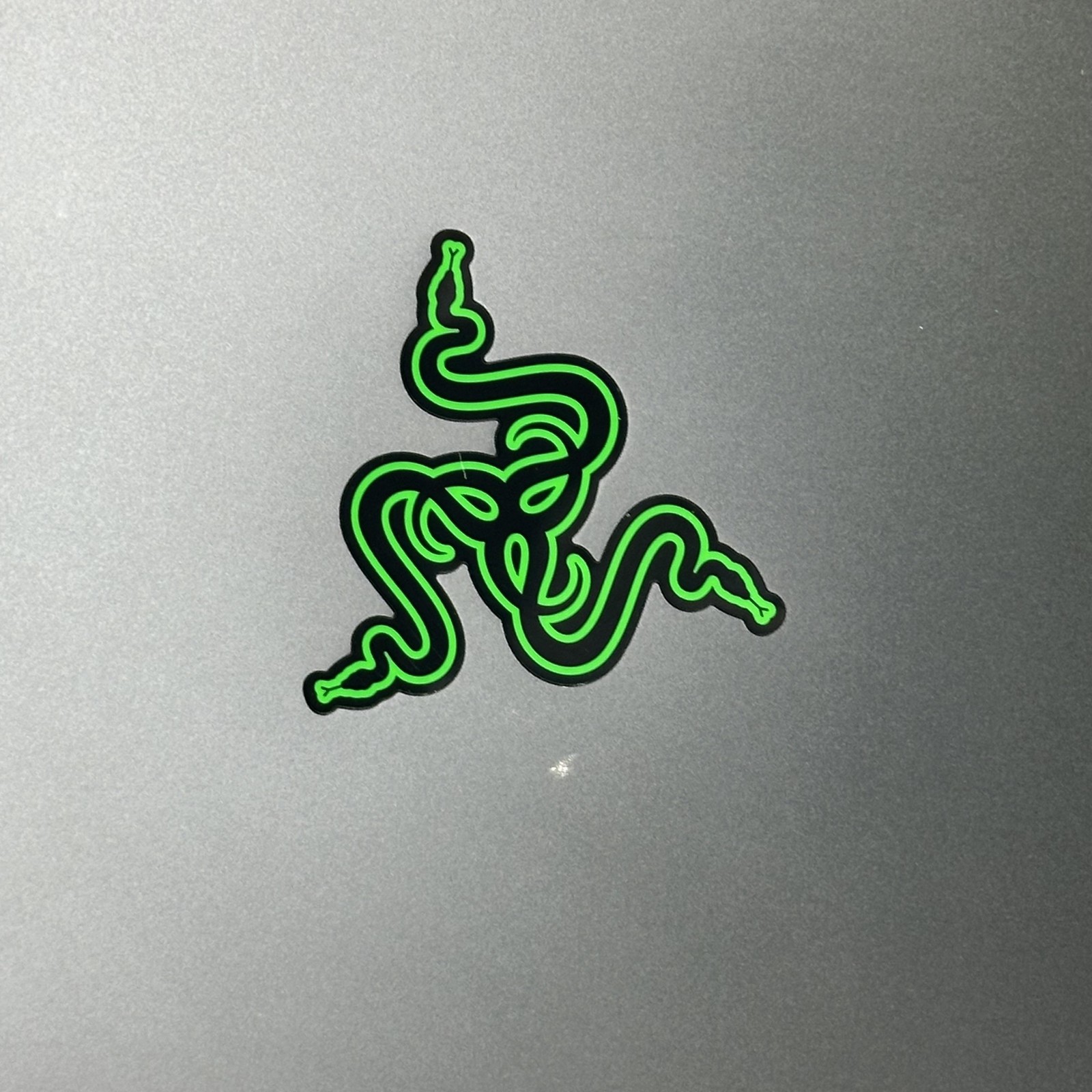 Razer Blade 17 144Hz 4K 2.5 GHz i9-12900H 32GB 1TB SSD RTX 3070 Ti – FRAME GAP