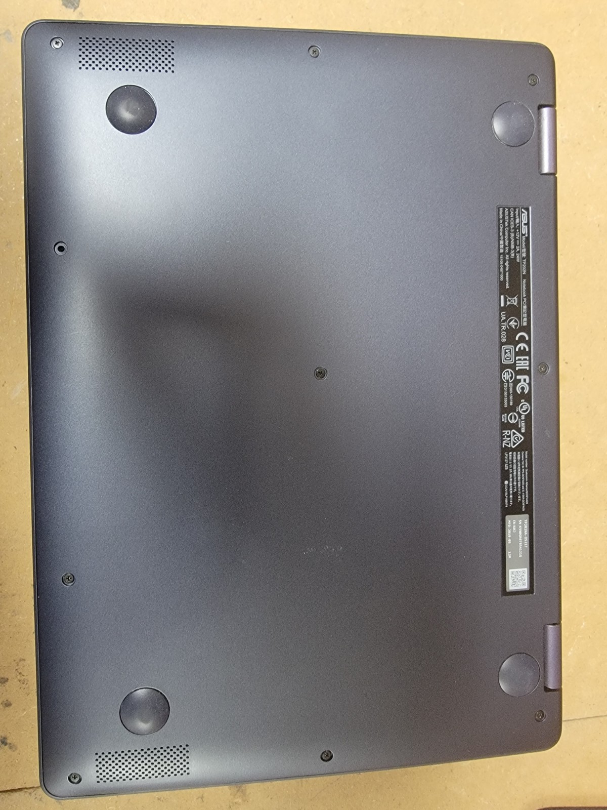 ASUS TP202N Laptop – PENTIUM N4200 – 4GB – 120GB EMMC – WIN 10 – Touchscreen