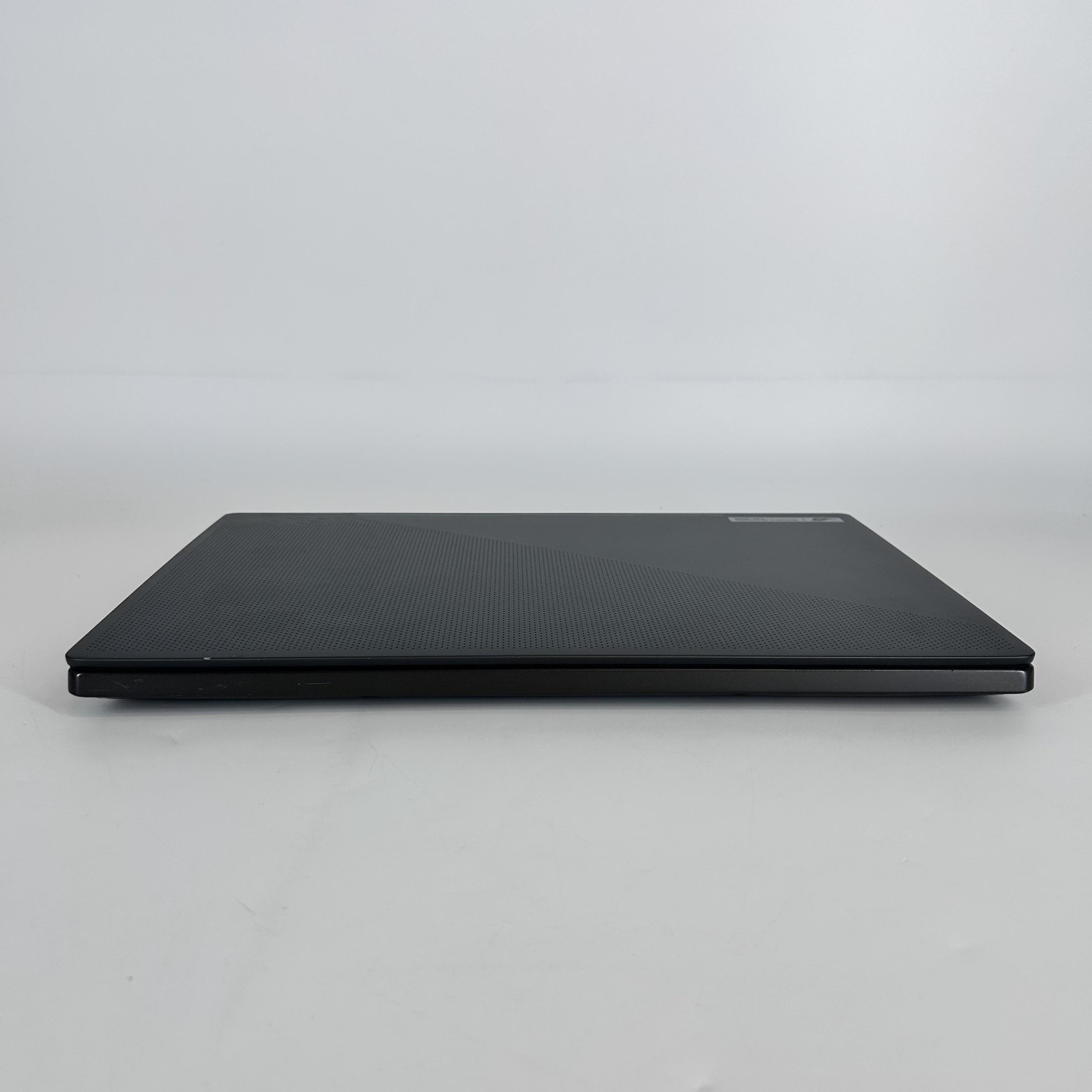 Asus ROG Zephyrus G15 GA503 165Hz 2K 3.3GHz Ryzen 9 5900HS 16GB 1TB SSD RTX 3080
