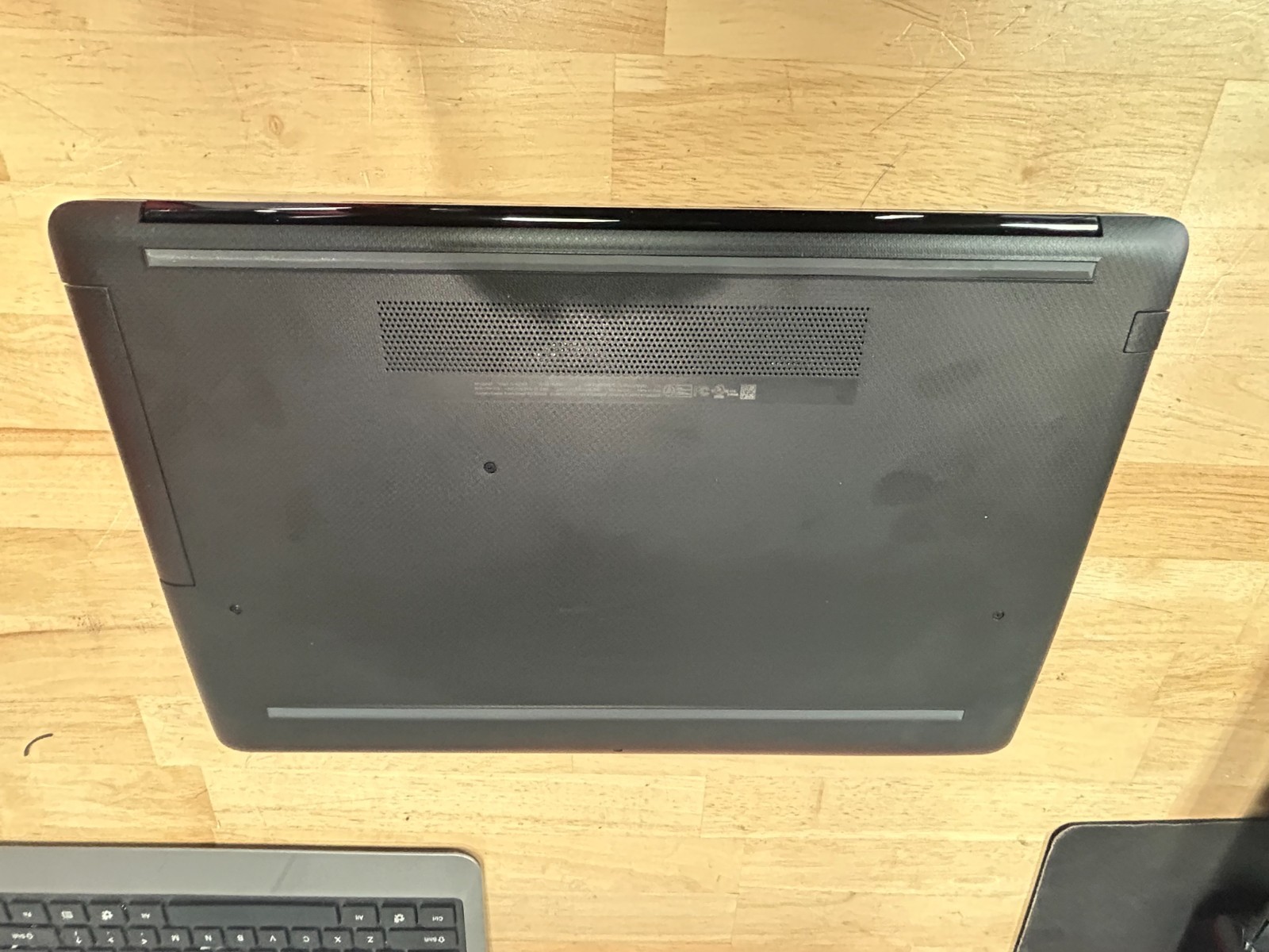 HP 17t-by300 i7-1065G7, 1Tb HDD w/ Intel Optane Flash, 8Gb DDR4, Win 11