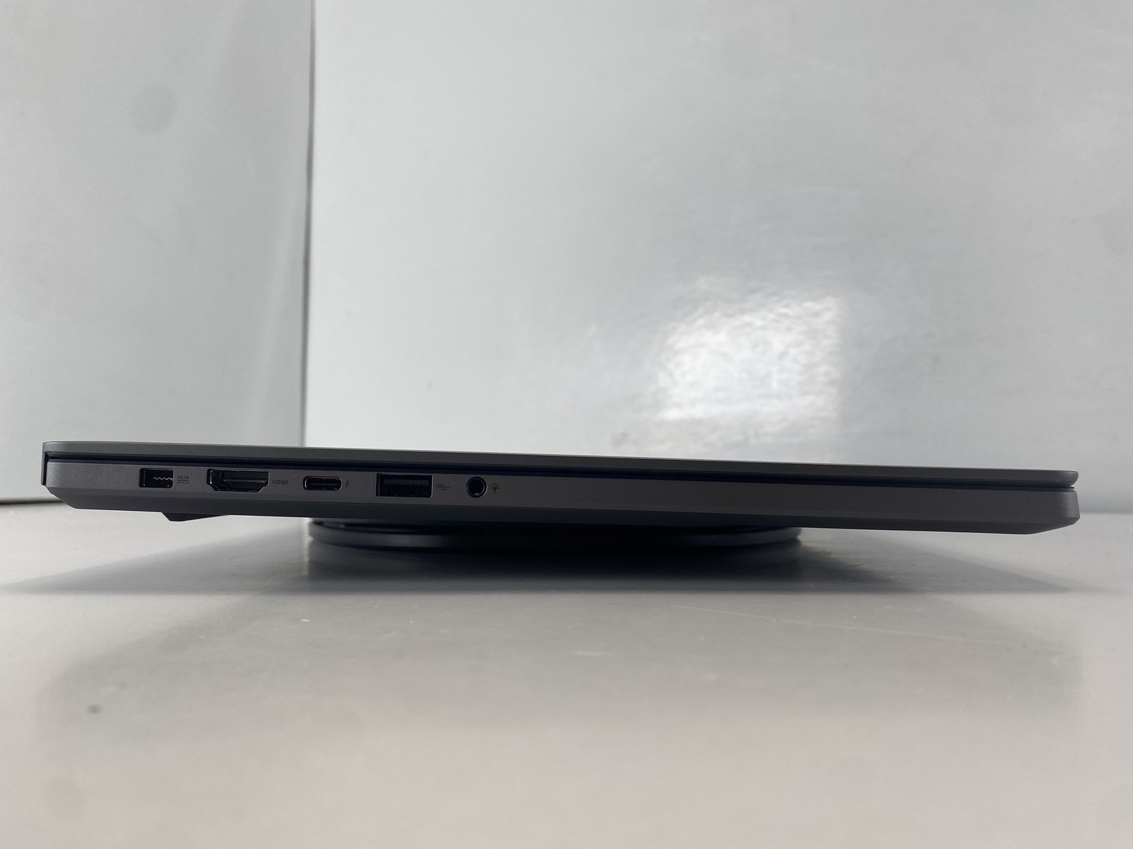 Asus Laptop ROG Zephyrus G16 GU605MI 16″ Intel Core Ultra 9 185H 1TB RTX 4070