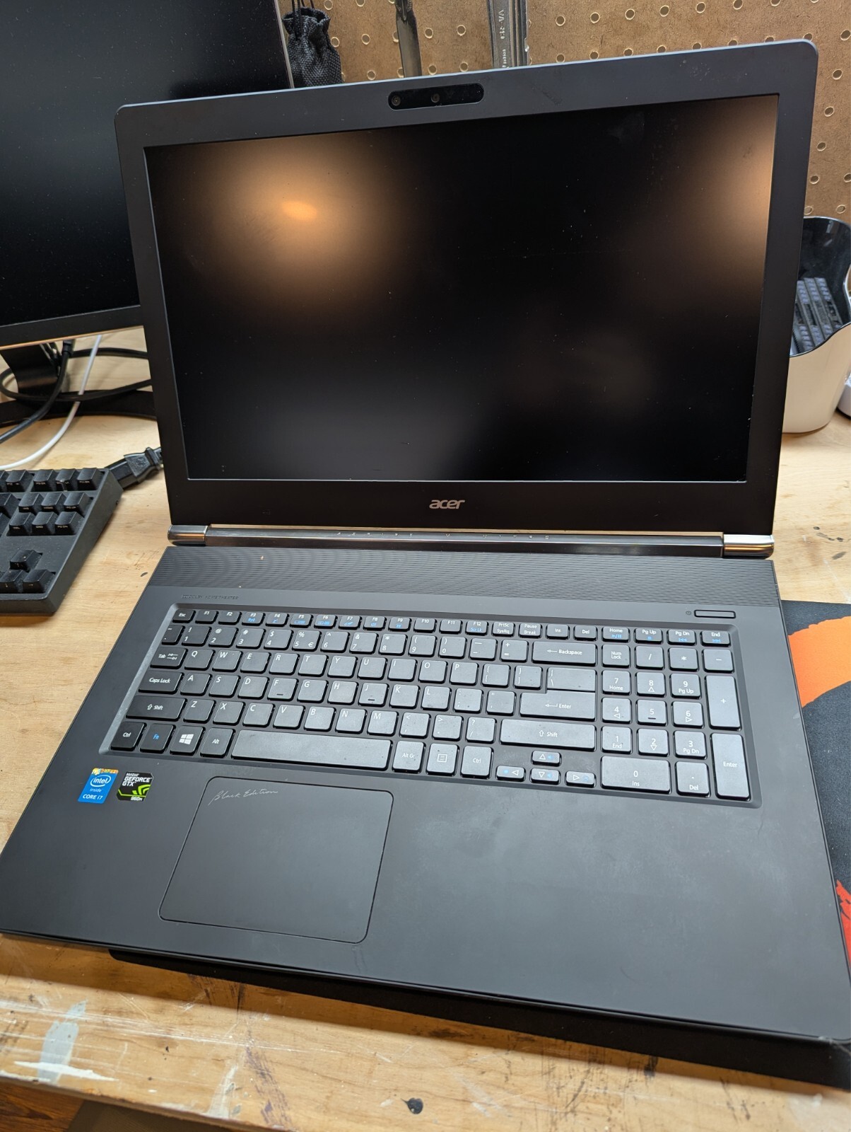 Acer V Nitro 7-791G 17.3″ Intel Core i7-4720HQ NVIDIA GeForce GTX 960M *READ*