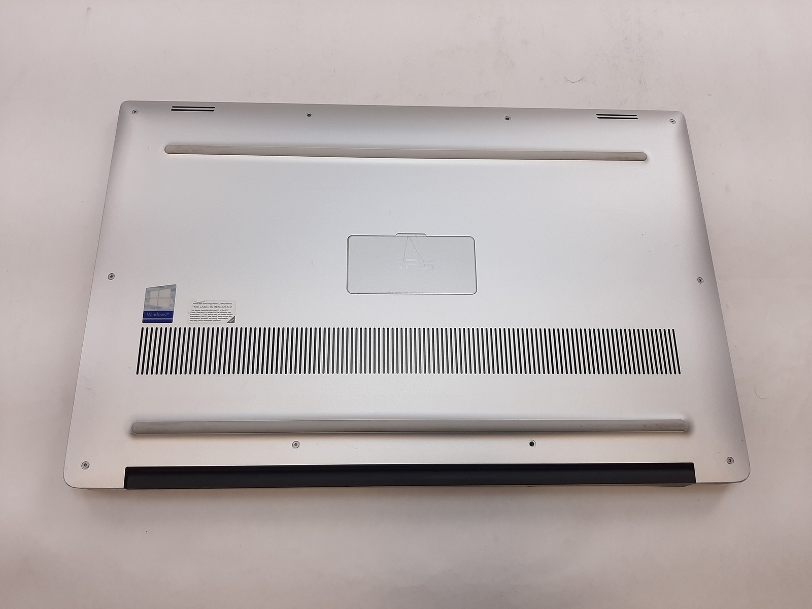 Dell XPS 15 7590, i7-9750H, 2.60GHz, 16GB RAM, 512GB NVMe, GTX 1650, No AC C4*74