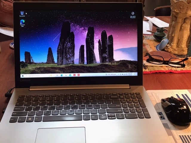 LENOVO IDEAPAD 80XS AMD A12-9720P Radeon R7 2.70GHz 8GB RAM 932GB HDD