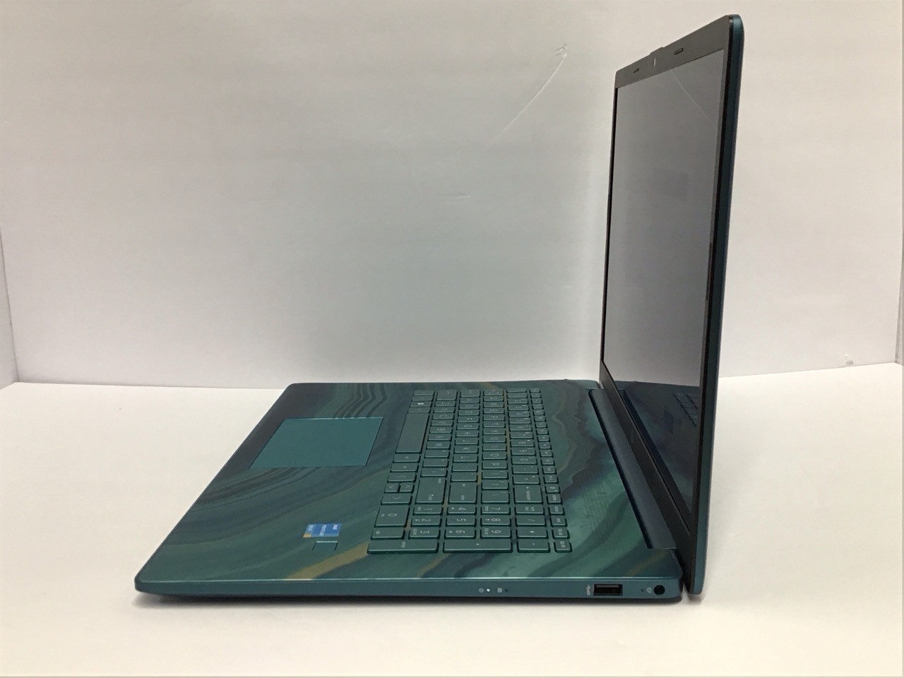 HP 17-cn0040ds 17.3″ Laptop 7505 2.0GHz 8GB 512GB SSD Windows 11 54P30UA#ABA