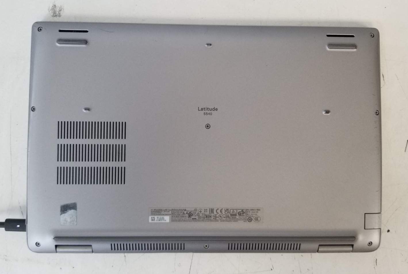 Dell Latitude 5540 / Intel Core i5-1345U 3.86GHz / 8GB RAM / NO SSD/OS