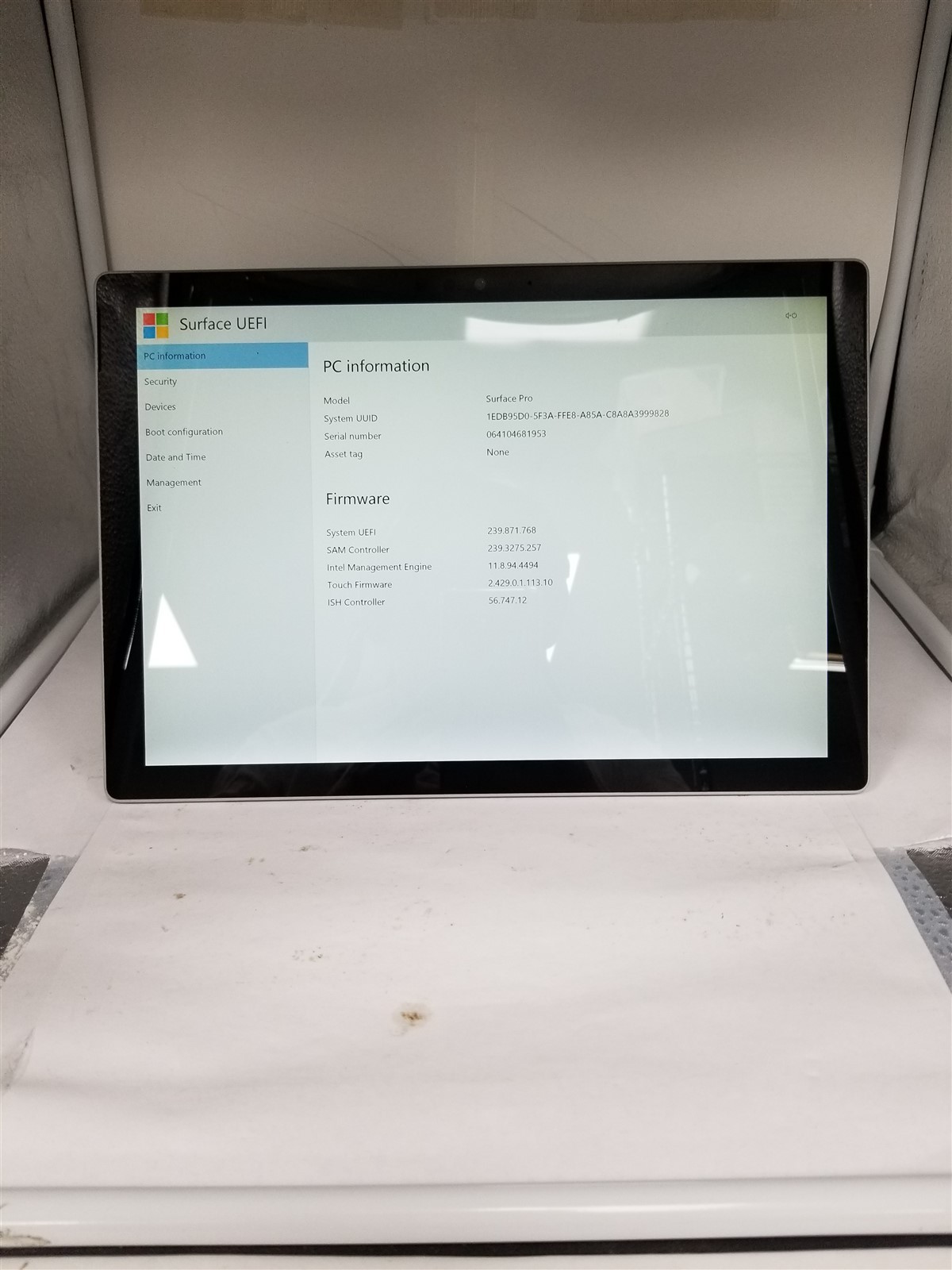 Microsoft Surface Pro 5th Gen Core i5 12.3″ 8GB/128GB Silver Reduced VW6242
