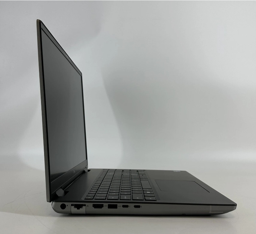 Dell Precision 7680 16″ | i9-13950HX | RTX 4090 16GB | 64GB DDR5 SO-DIMM | 512GB