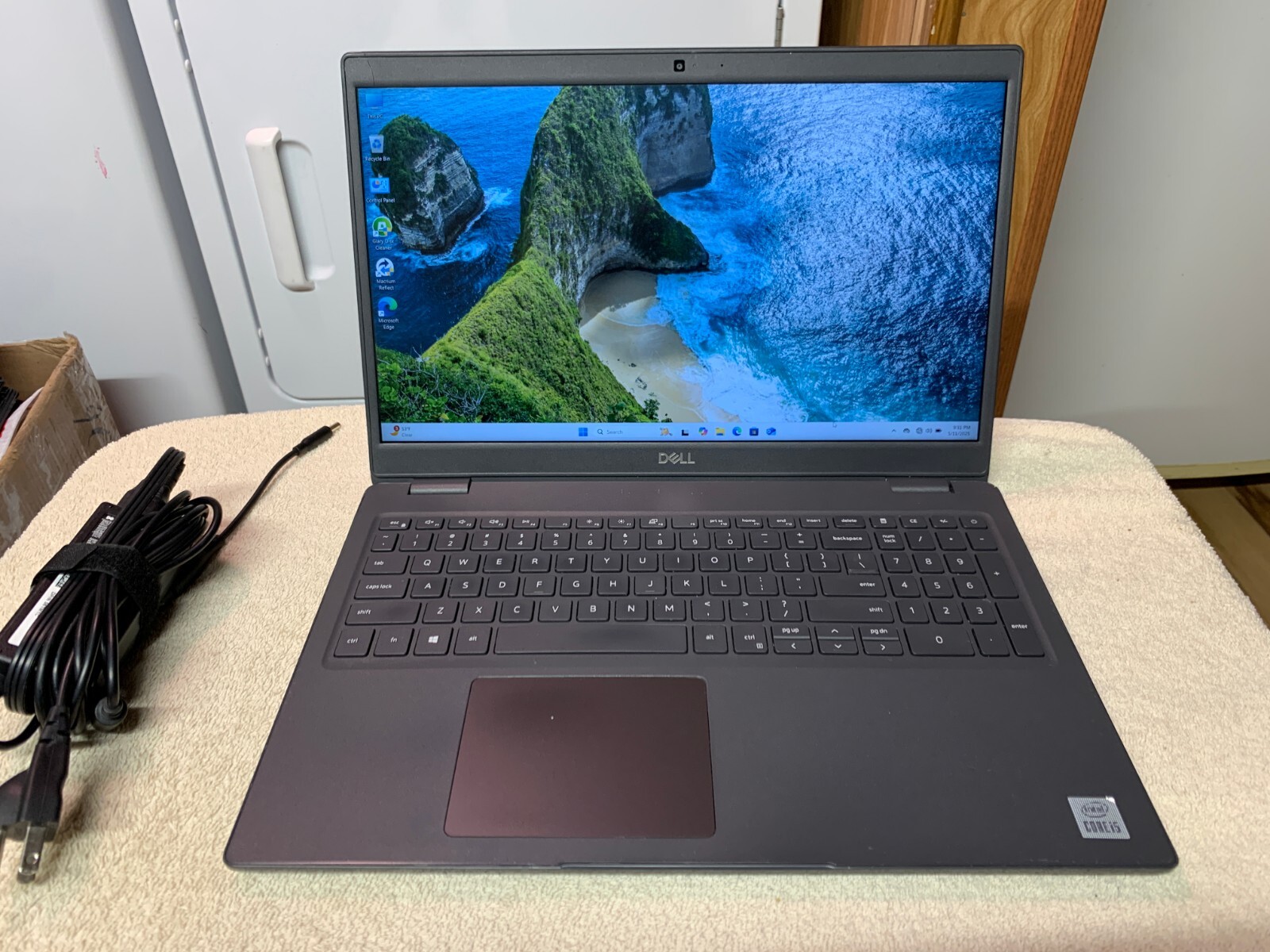 Dell Latitude 3510 i5-10210u, 12GB-256GB M2 NVMe SSD Windows 11 Pro # 9YY1G63