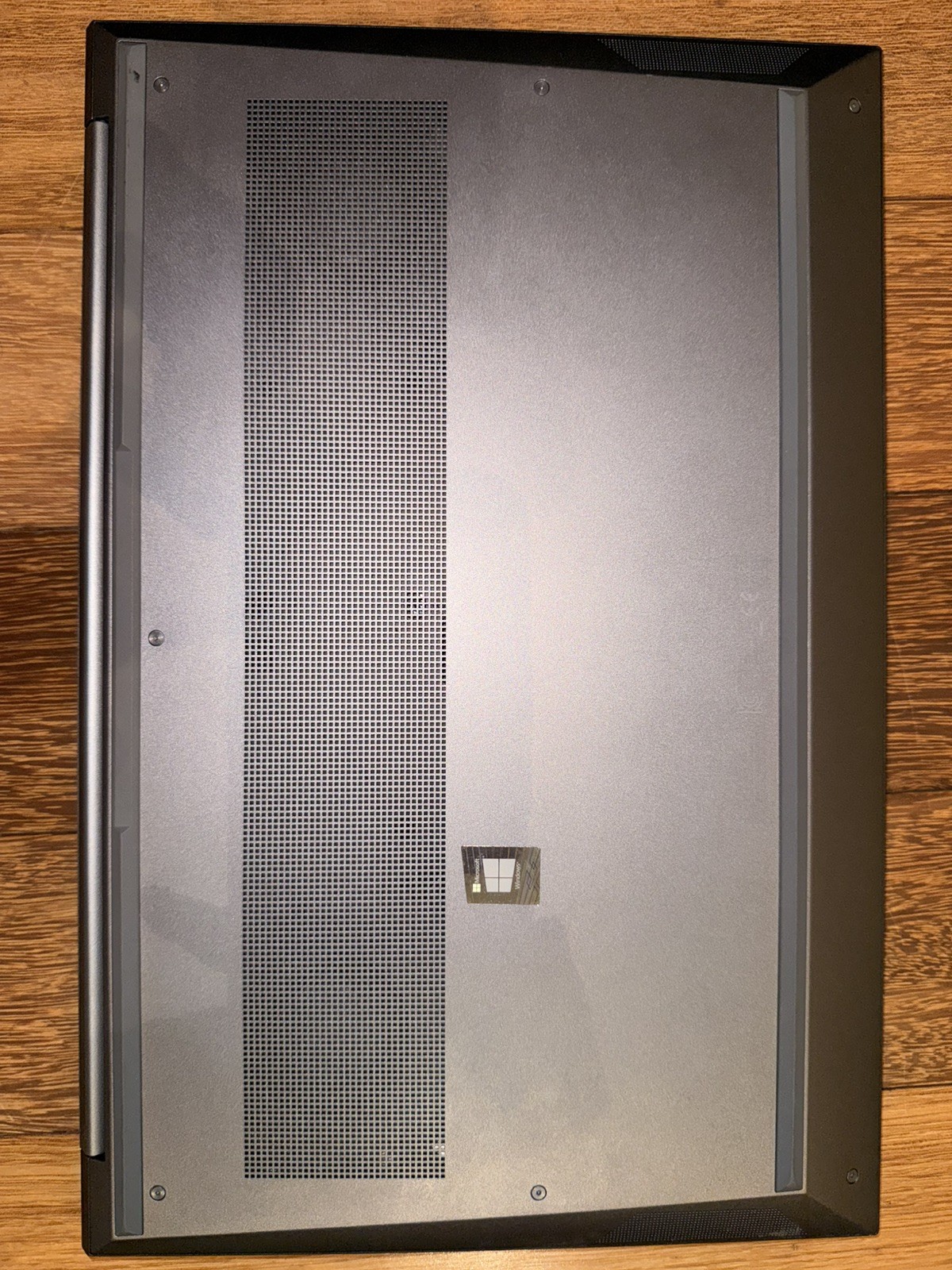 HP ZBook Studio G8 i7-11800H Quadro T1200 16GB 512GB SSD 15.6″ FHD Win11 Pro