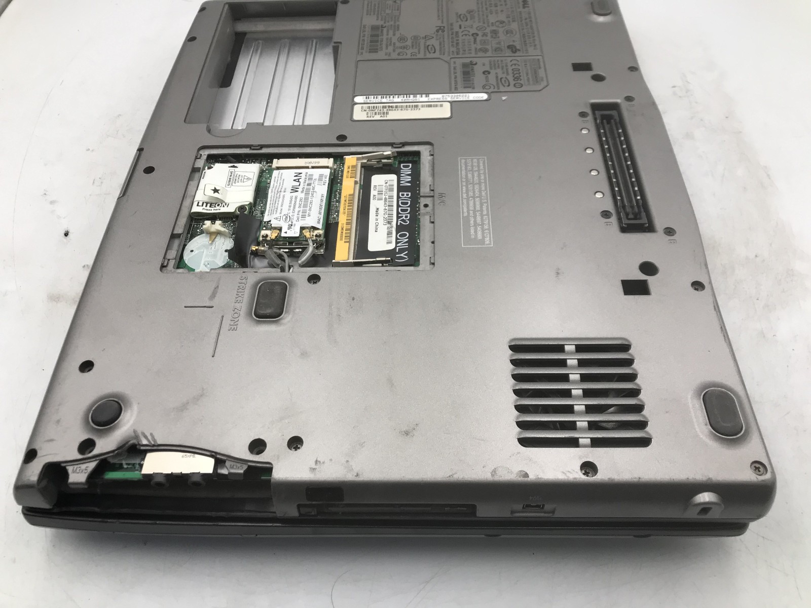 DELL LATITUDE D520 – FOR PARTS/REPAIR – INTEL CORE 2 DUO – NO RAM -READ DESC- BB