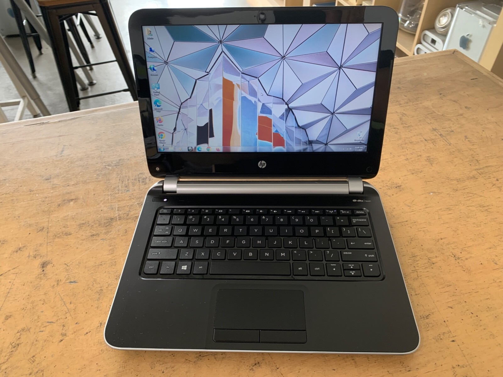 HP 215 G1 AMD A4-1258 APU 4GB 320GB HDD Windows 7 Pro Laptop