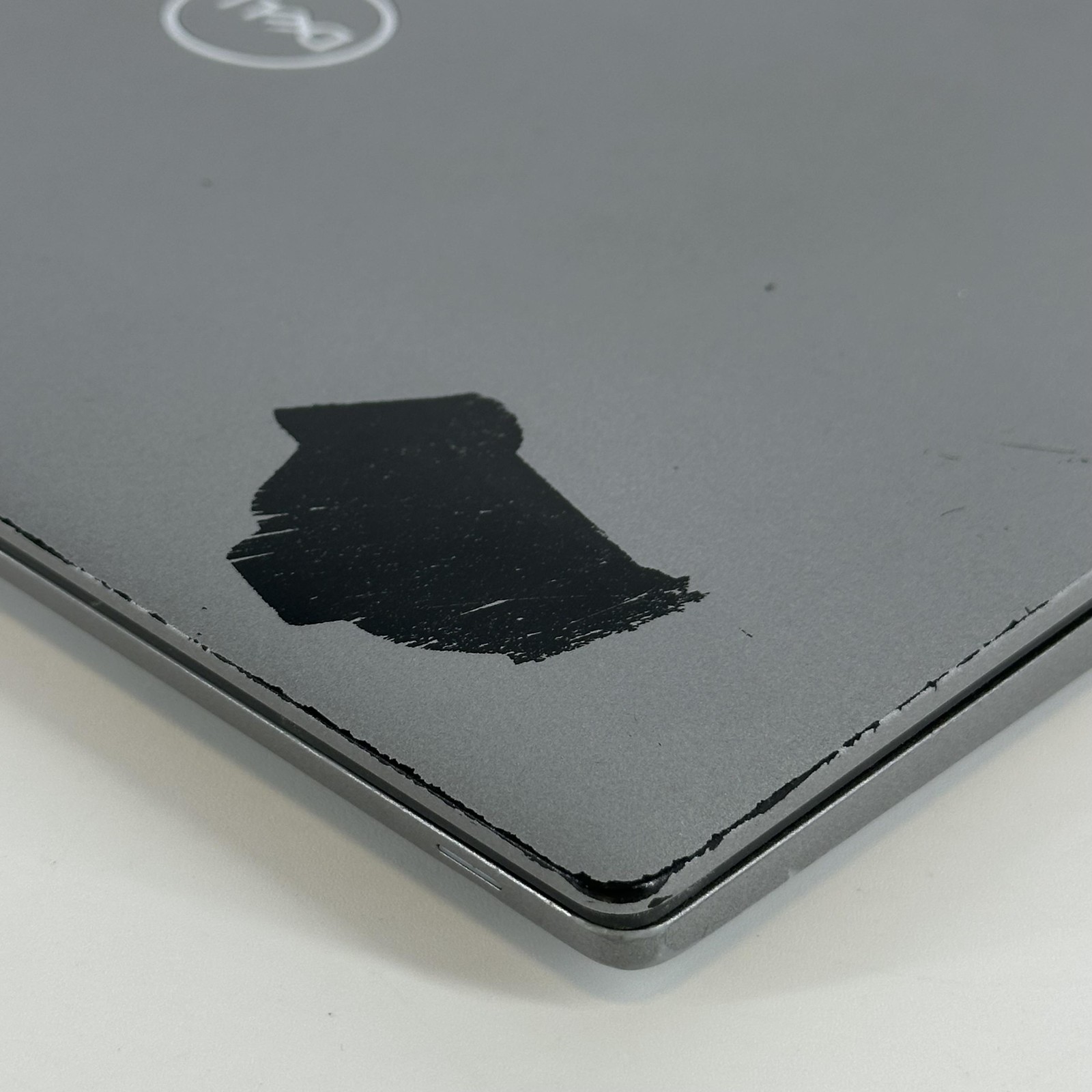 Dell Latitude 5320 13.3 Gray FHD i7-1185G7 3.00GHz 16GB RAM 256GB SSD Fair