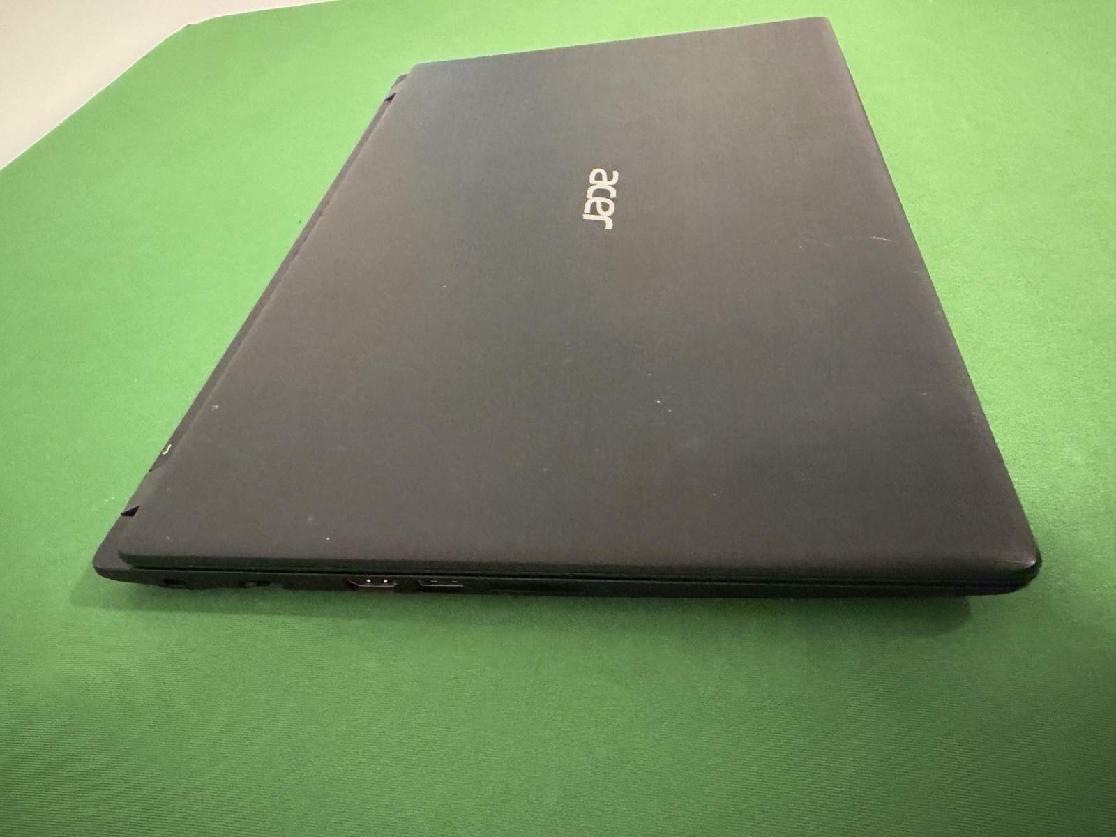 Acer Aspire 3 A315 Laptop-FEV8L32F A9-9420e Radeon R5 2C+33G 1.80GHz Ram 12, 1TB