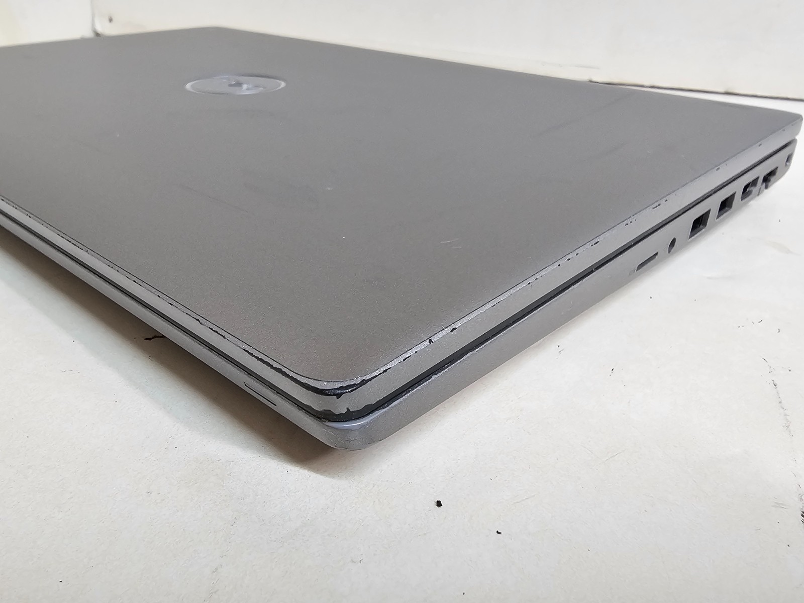 Dell Latitude 5520 Laptop – 2.6 GHz i5-1145G7 16GB 512GB 15.6″ Touchscreen SP30