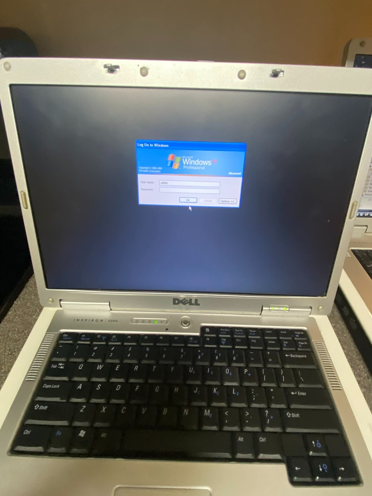 Dell Inspiron 6000 Pentium® Dual-Core CPU T4200 @ 2.00GHzl Service Tag 2CSQP81