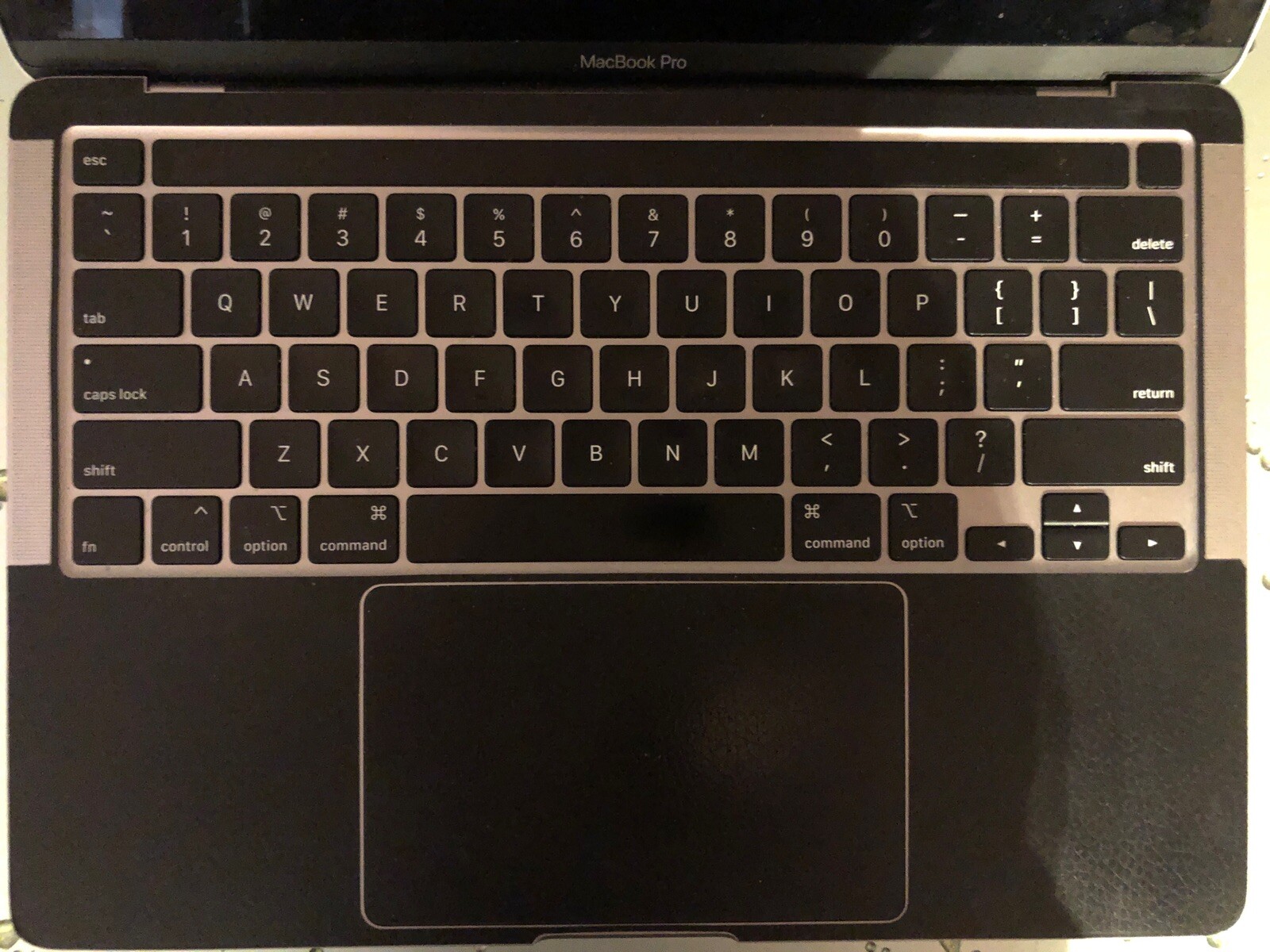 2020 Apple MacBook Pro 13″ Core i5 2.0 GHz 16GB 512GB SSD Catalina GRAY Touchbar