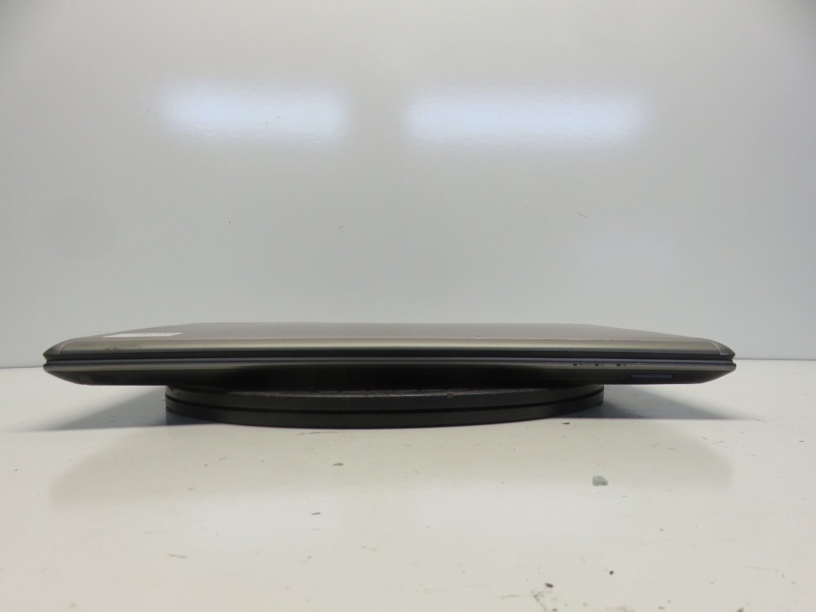 Toshiba Satellite P55T-a5118 Intel Core i7-4500U 1.8GHz 8 GB NO HDD No Batt