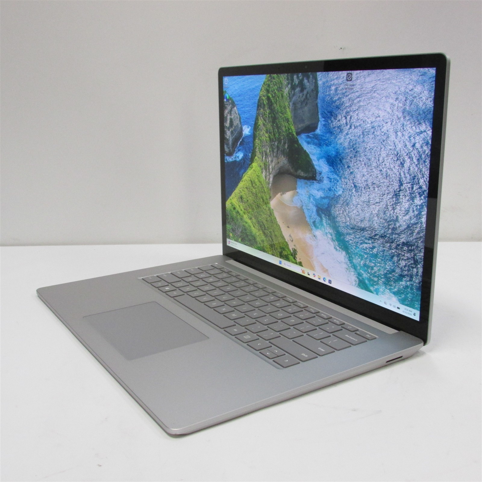 Microsoft Surface Laptop 4 1979 i7-1185G7 3.0GHz 16GB RAM 256GB 15″ Win 11 Pro